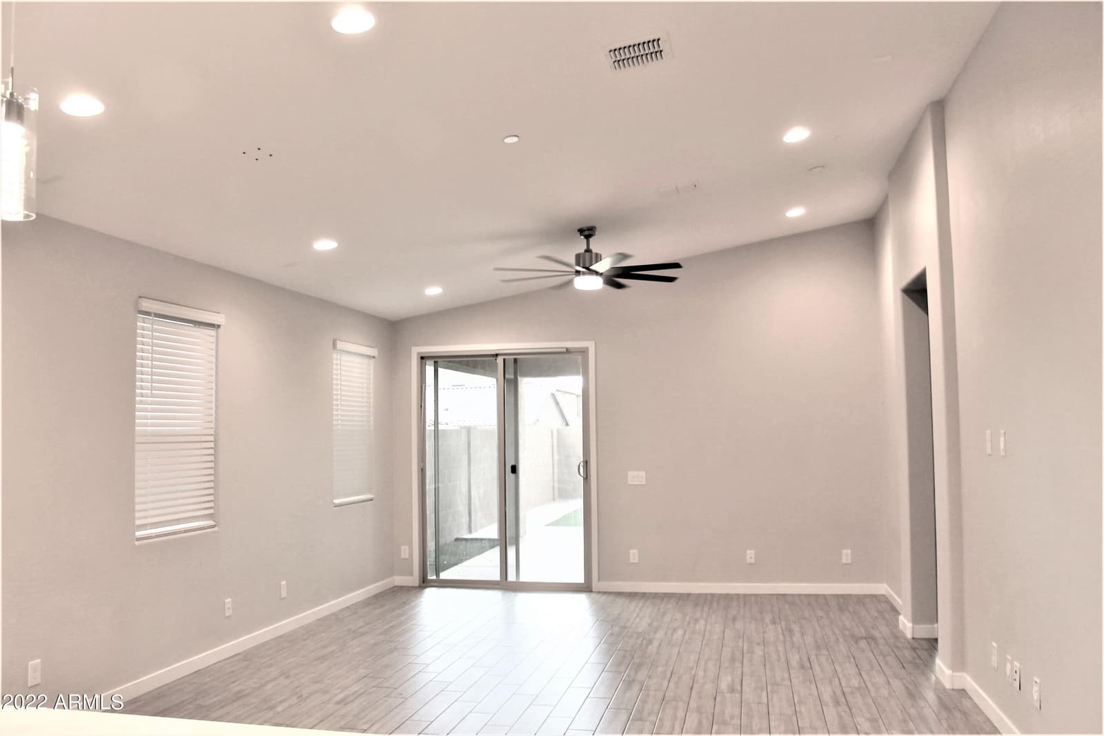 9606 E TESLA Avenue, Mesa, AZ 85212 — photo 14 of 35