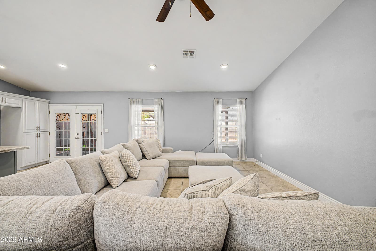 608 E APPALOOSA Road, Gilbert, AZ 85296 — photo 10 of 48