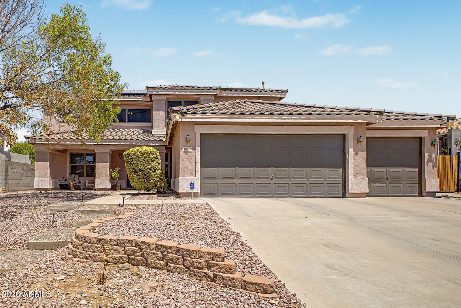 10520 W JESSIE Lane, Peoria, AZ 85383 — photo 2 of 37