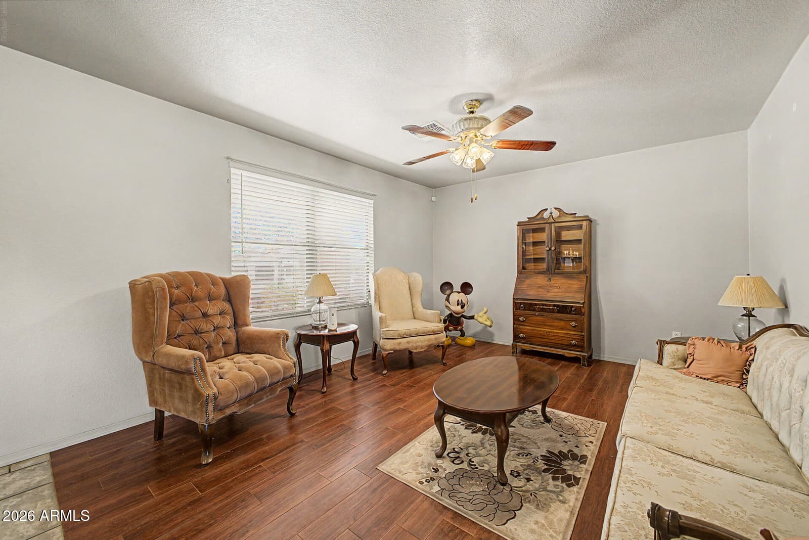 10520 W JESSIE Lane, Peoria, AZ 85383 — photo 7 of 37