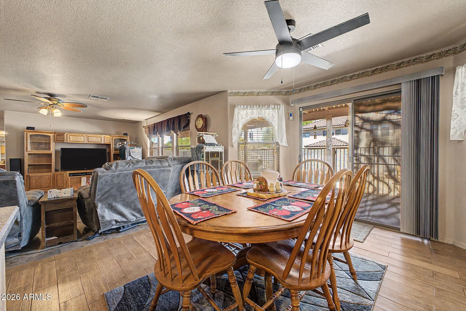 10520 W JESSIE Lane, Peoria, AZ 85383 — photo 13 of 37