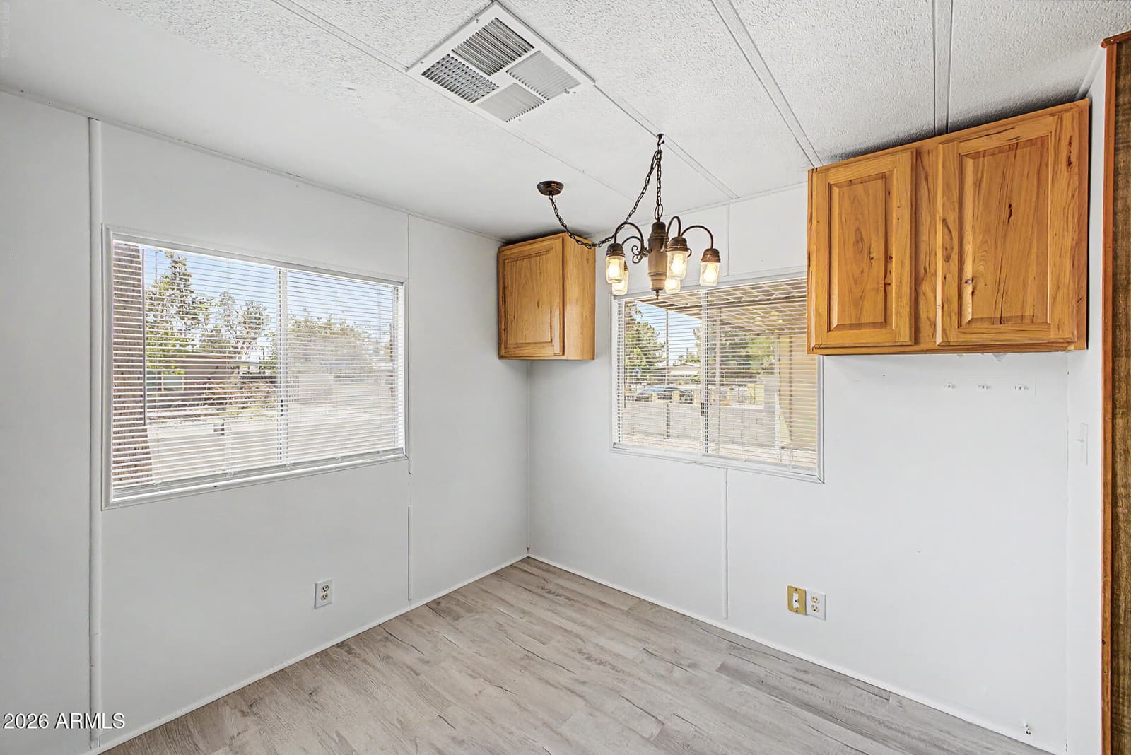 8114 E BALTIMORE Street, Mesa, AZ 85207 — photo 10 of 18