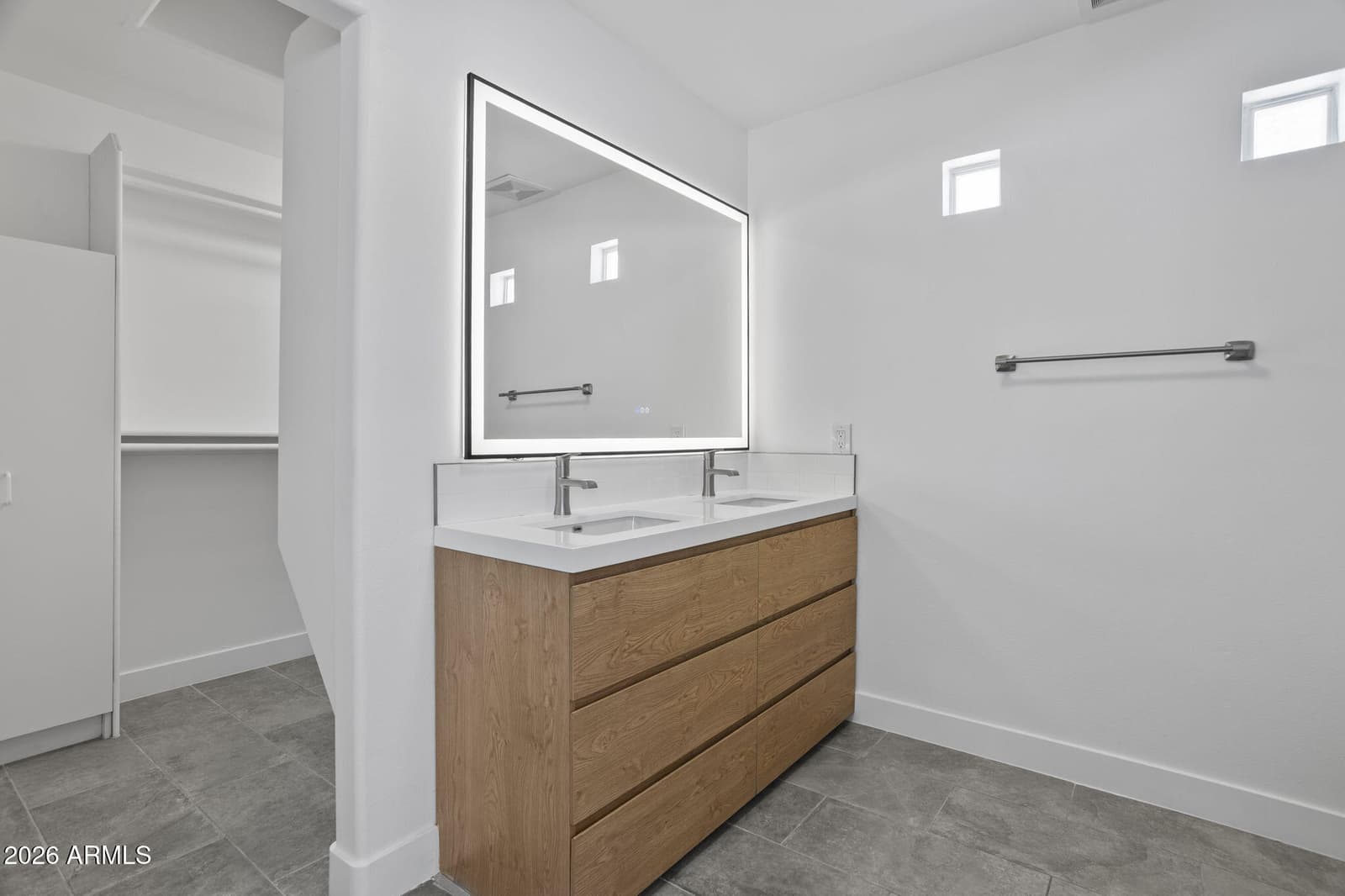 3221 N 37TH Street 18, Phoenix, AZ 85018 — photo 13 of 27