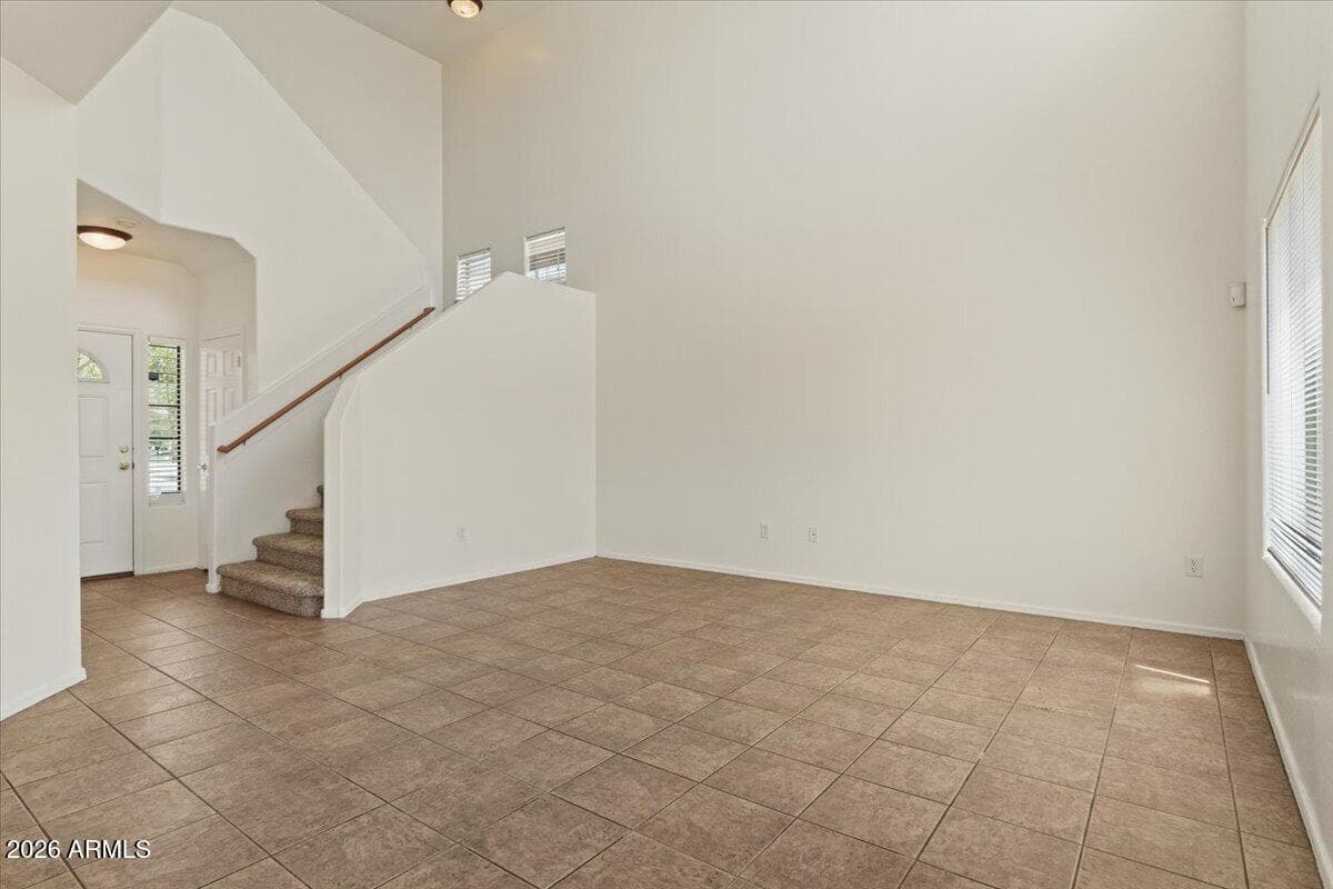 6007 W Jones Avenue, Phoenix, AZ 85043 — photo 9 of 37
