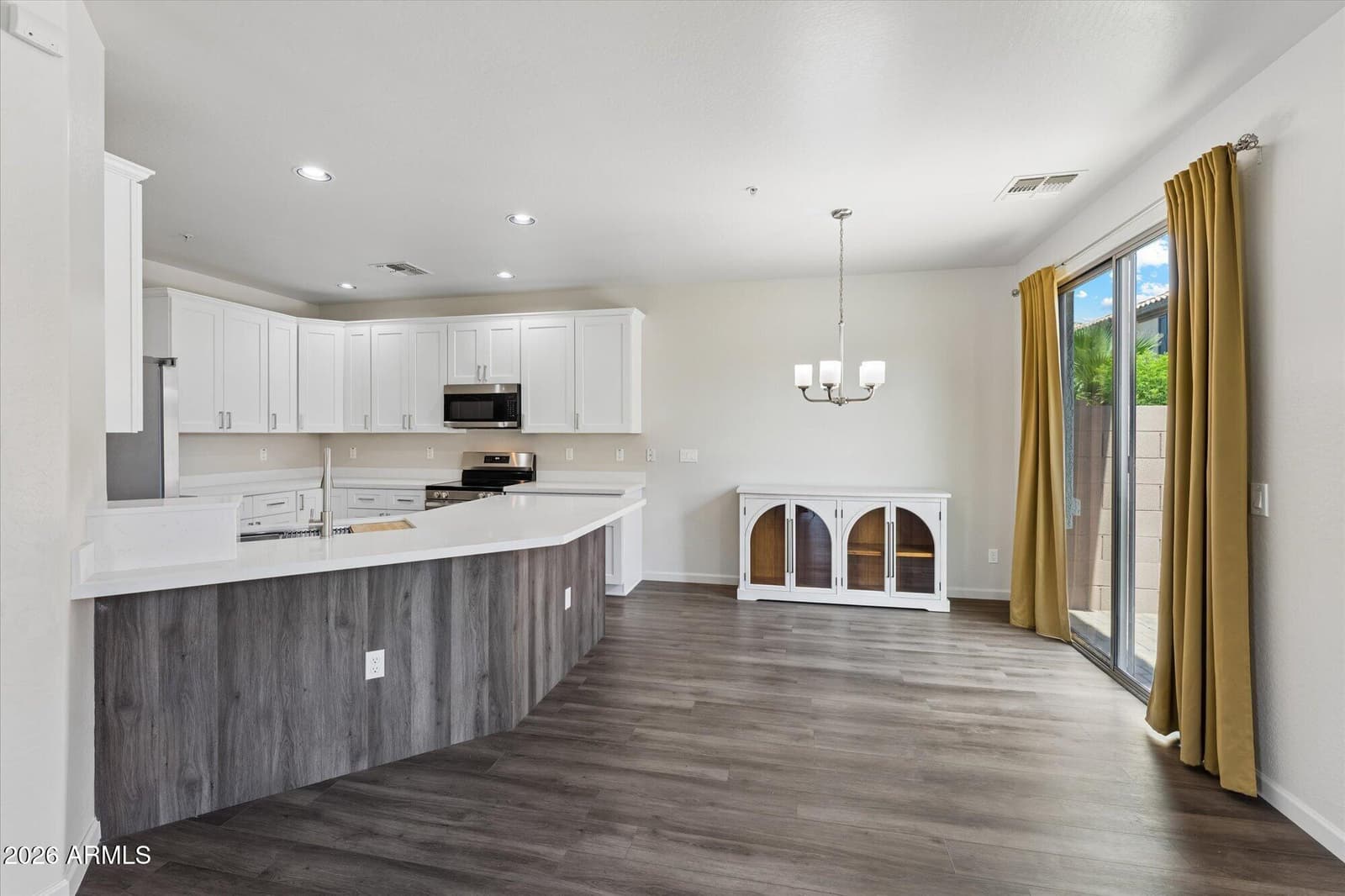1433 N 80TH Lane, Phoenix, AZ 85043 — photo 7 of 43