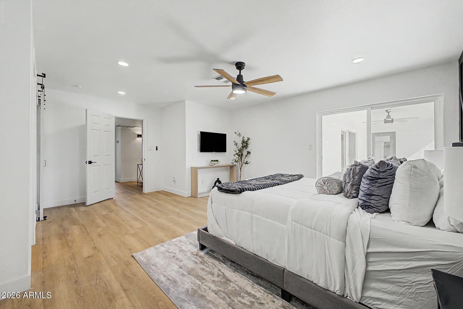 16420 N 46TH Lane, Glendale, AZ 85306 — photo 17 of 33