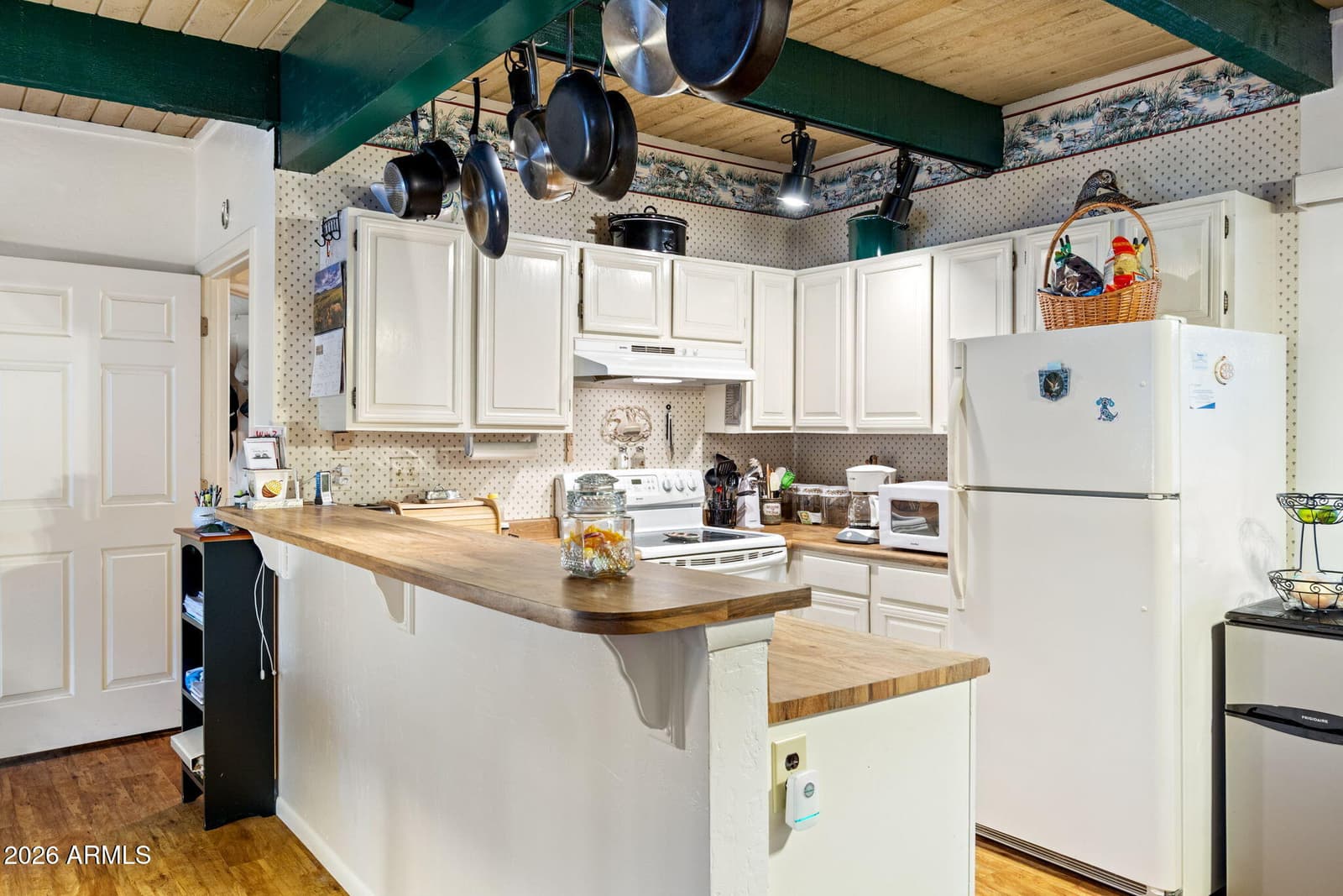 4455 RESORT Loop 24, Pinetop, AZ 85935 — photo 9 of 35