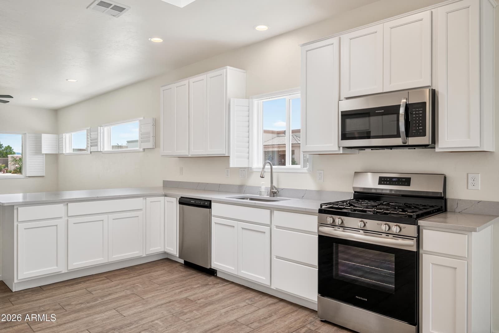 760 S CHASE Street, Sierra Vista, AZ 85635 — photo 13 of 36