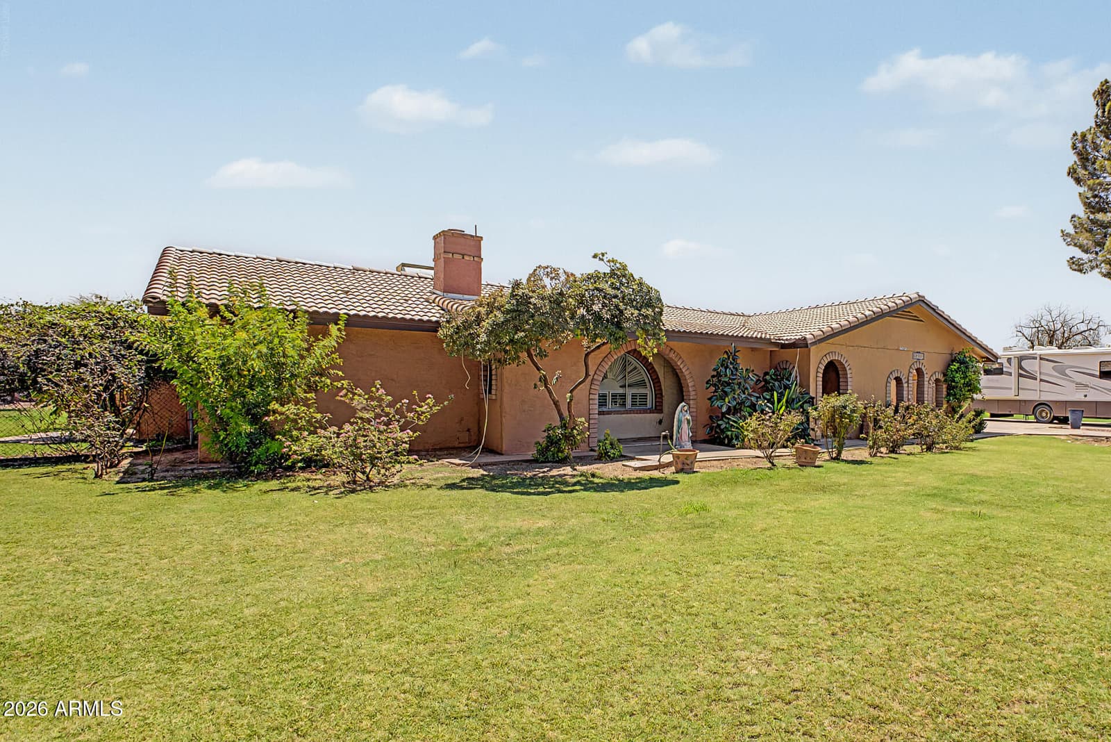 10517 W CATALINA Drive, Avondale, AZ 85392 — photo 2 of 54