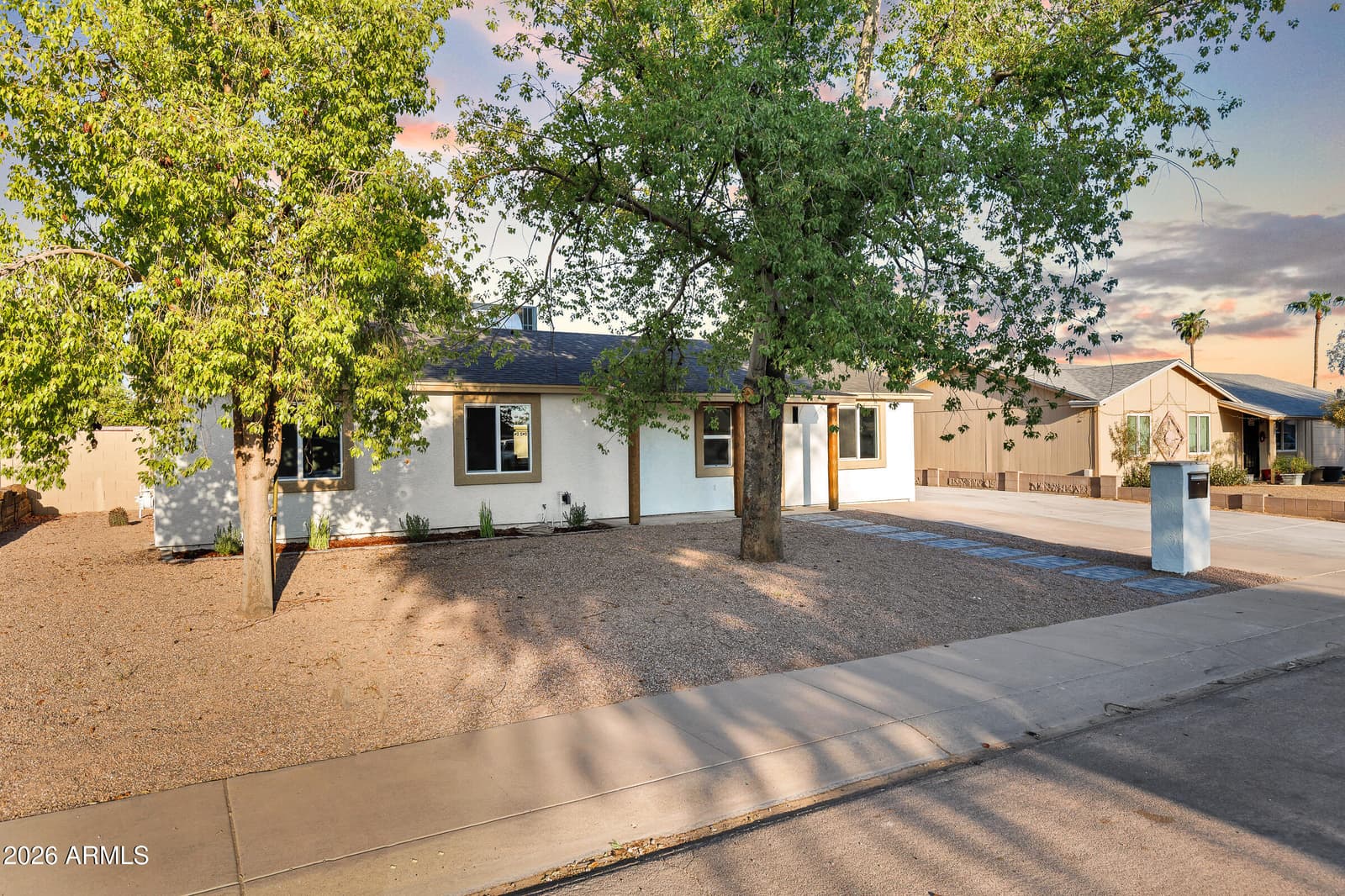 14237 N 38TH Place, Phoenix, AZ 85032 — photo 4 of 40