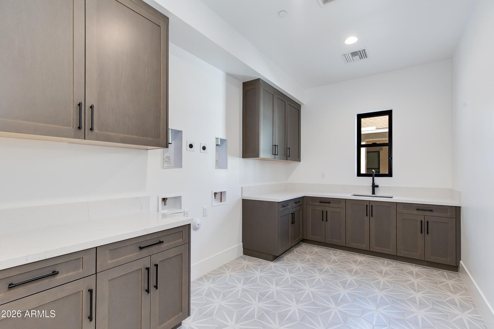 4041 E MOUNTAIN VIEW Road, Phoenix, AZ 85028 — photo 51 of 74