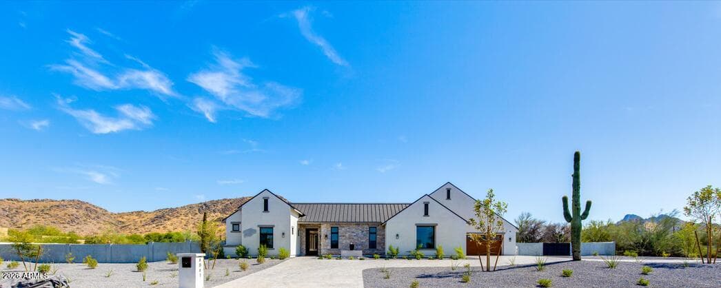 4041 E MOUNTAIN VIEW Road, Phoenix, AZ 85028 — photo 2 of 74