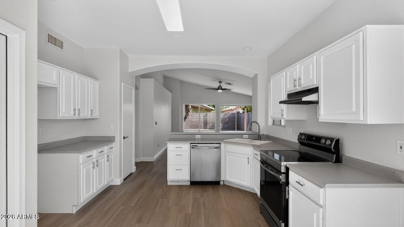 176 W DUBLIN Street, Gilbert, AZ 85233 — photo 5 of 14
