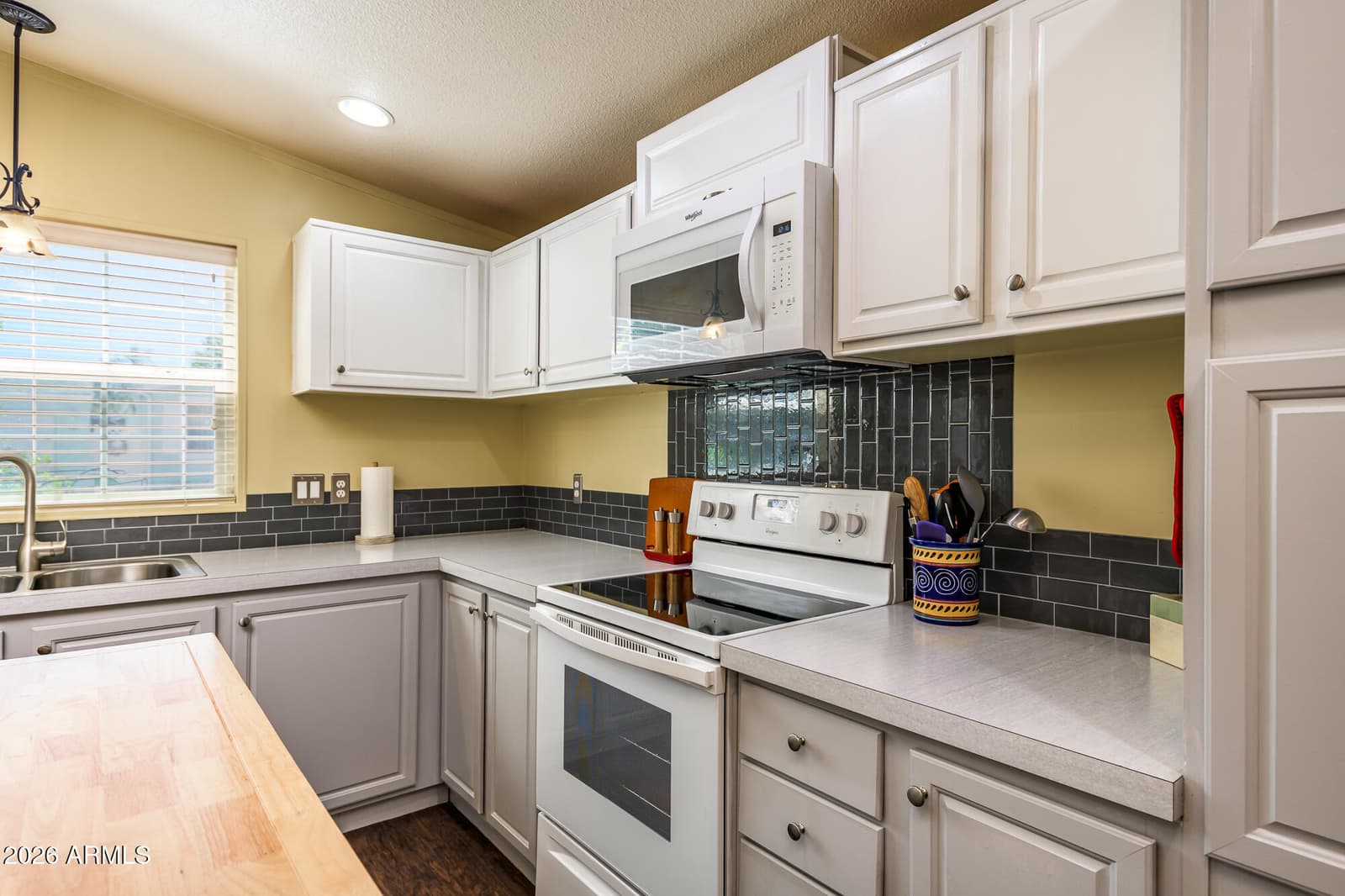 1750 W SHERRIE Drive, Flagstaff, AZ 86001 — photo 7 of 40