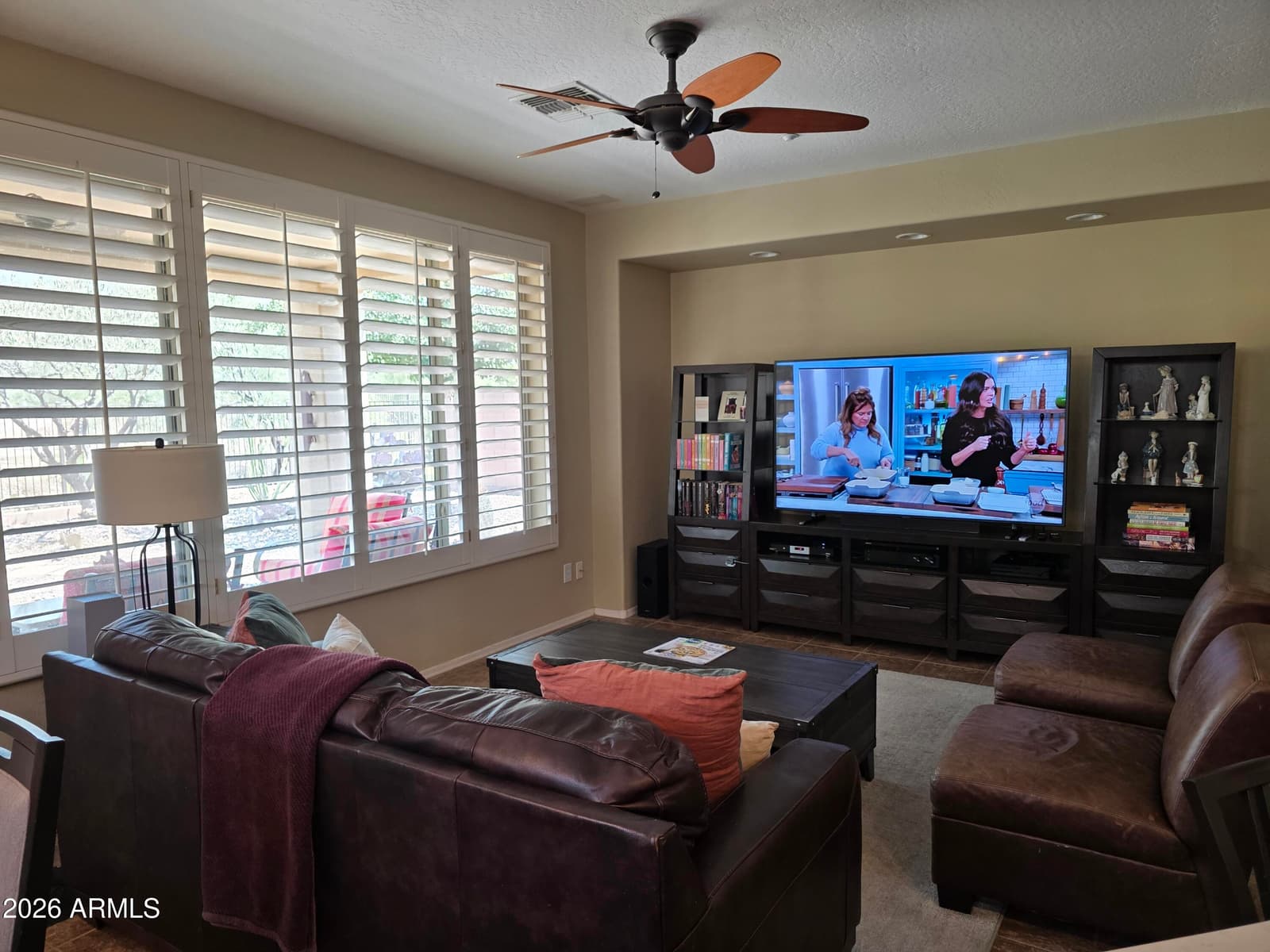 1650 W DION Drive, Phoenix, AZ 85086 — photo 17 of 57