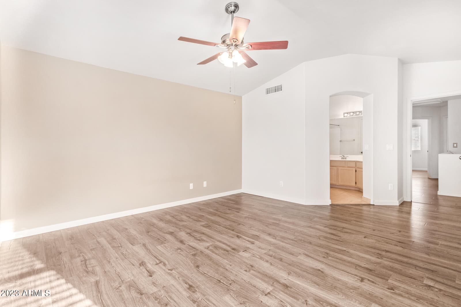 1310 E Angela Drive, Phoenix, AZ 85022 — photo 12 of 19