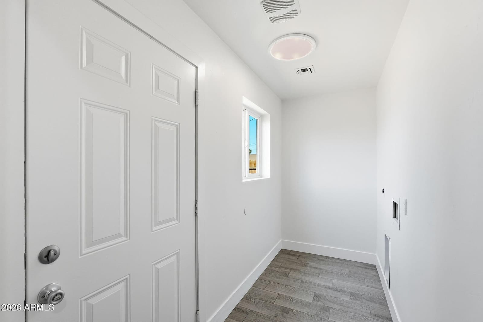 3710 W LATHAM Street, Phoenix, AZ 85009 — photo 7 of 33