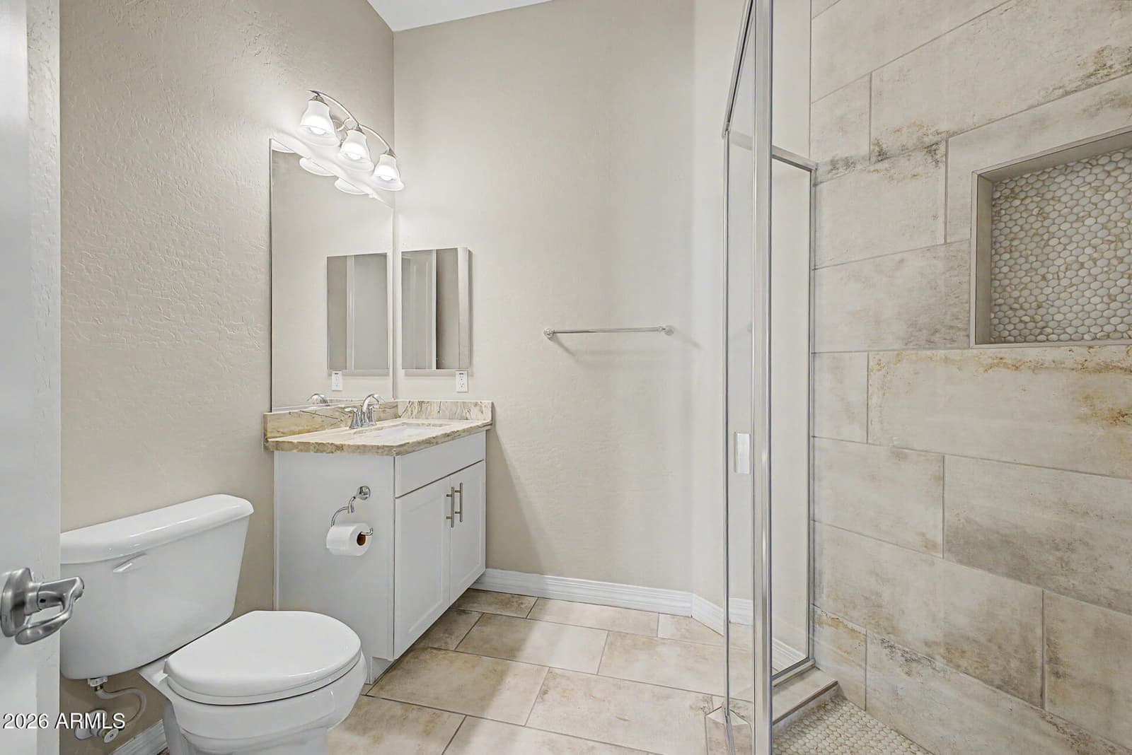 8428 S 16TH Drive, Phoenix, AZ 85041 — photo 14 of 40