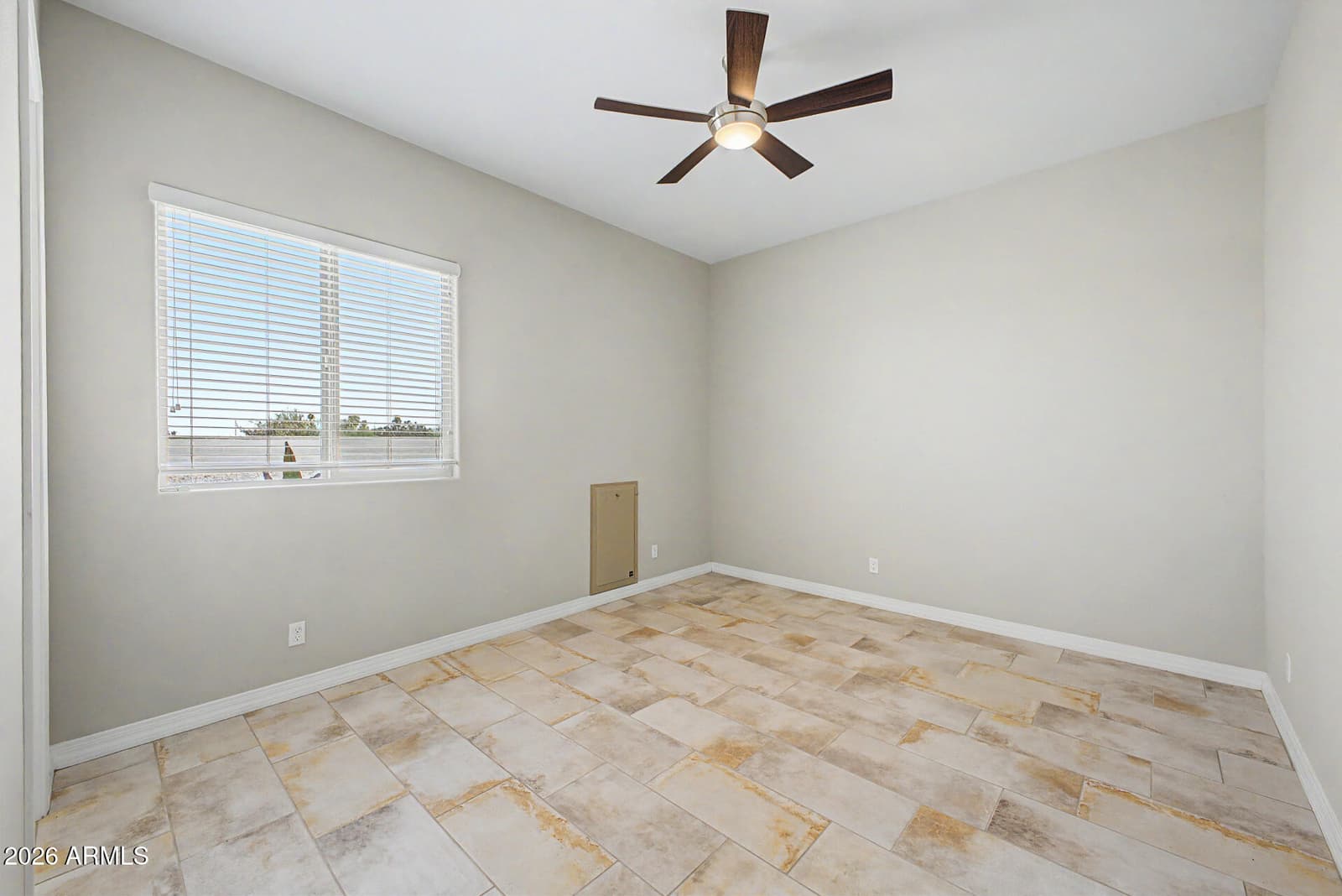 8428 S 16TH Drive, Phoenix, AZ 85041 — photo 23 of 40