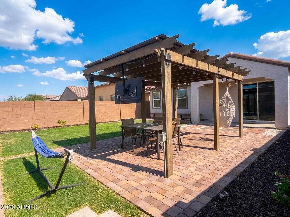 9416 W Heatherbrae Drive, Phoenix, AZ 85037 — photo 25 of 31