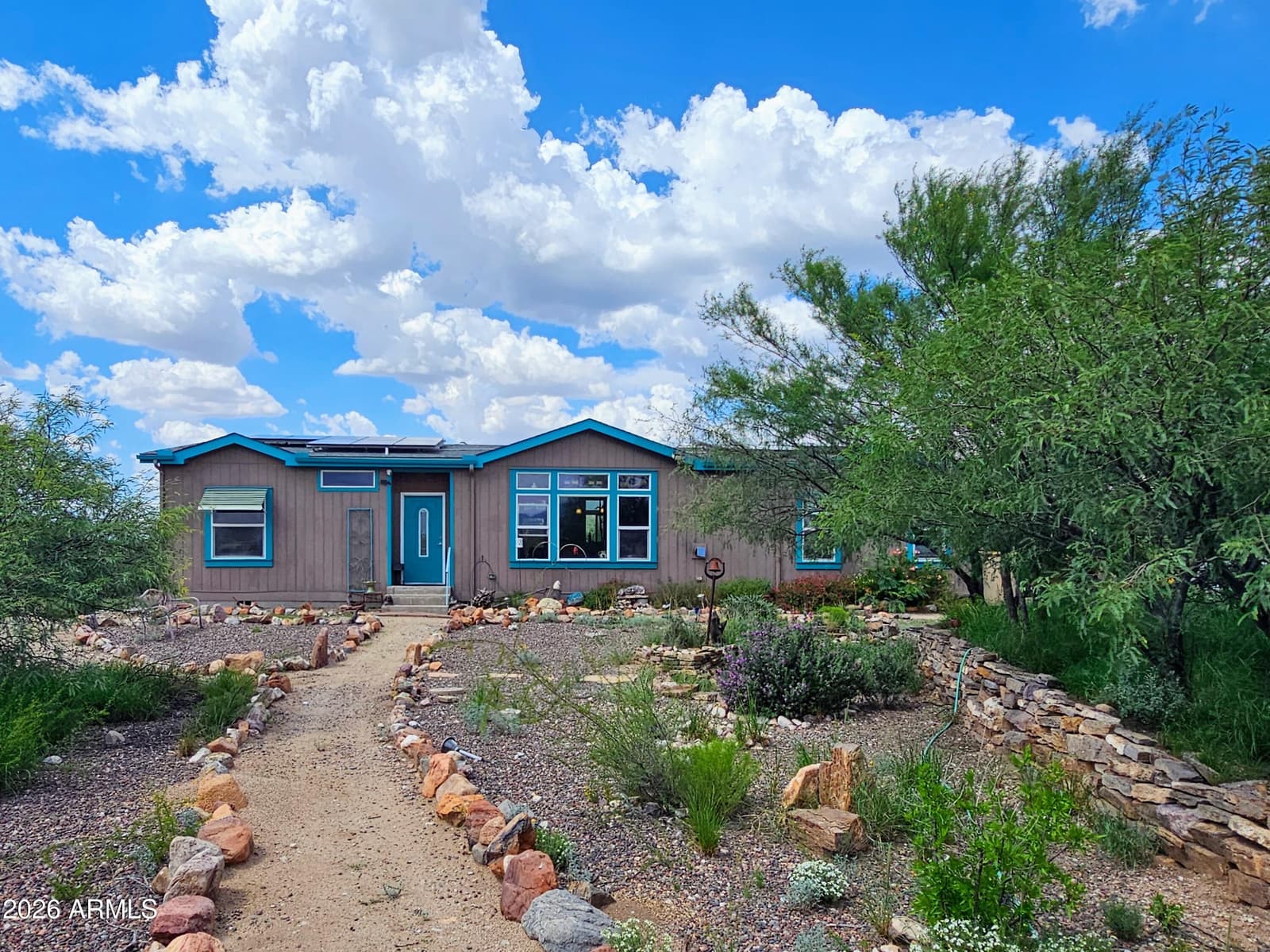 389 S VIA LIBERACION, Bisbee, AZ 85603 — photo 1 of 24