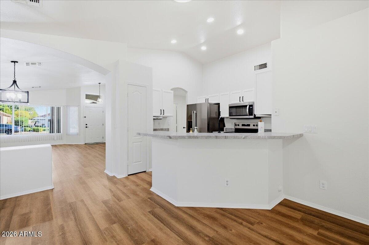 5712 E GABLE Avenue, Mesa, AZ 85206 — photo 12 of 33