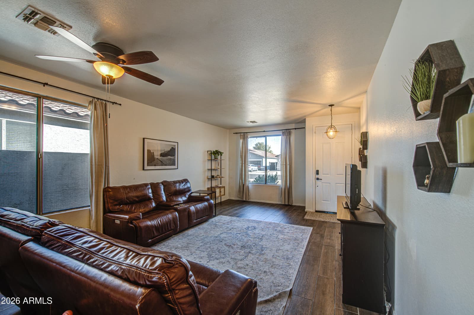 11554 W BERMUDA Drive, Avondale, AZ 85392 — photo 7 of 42