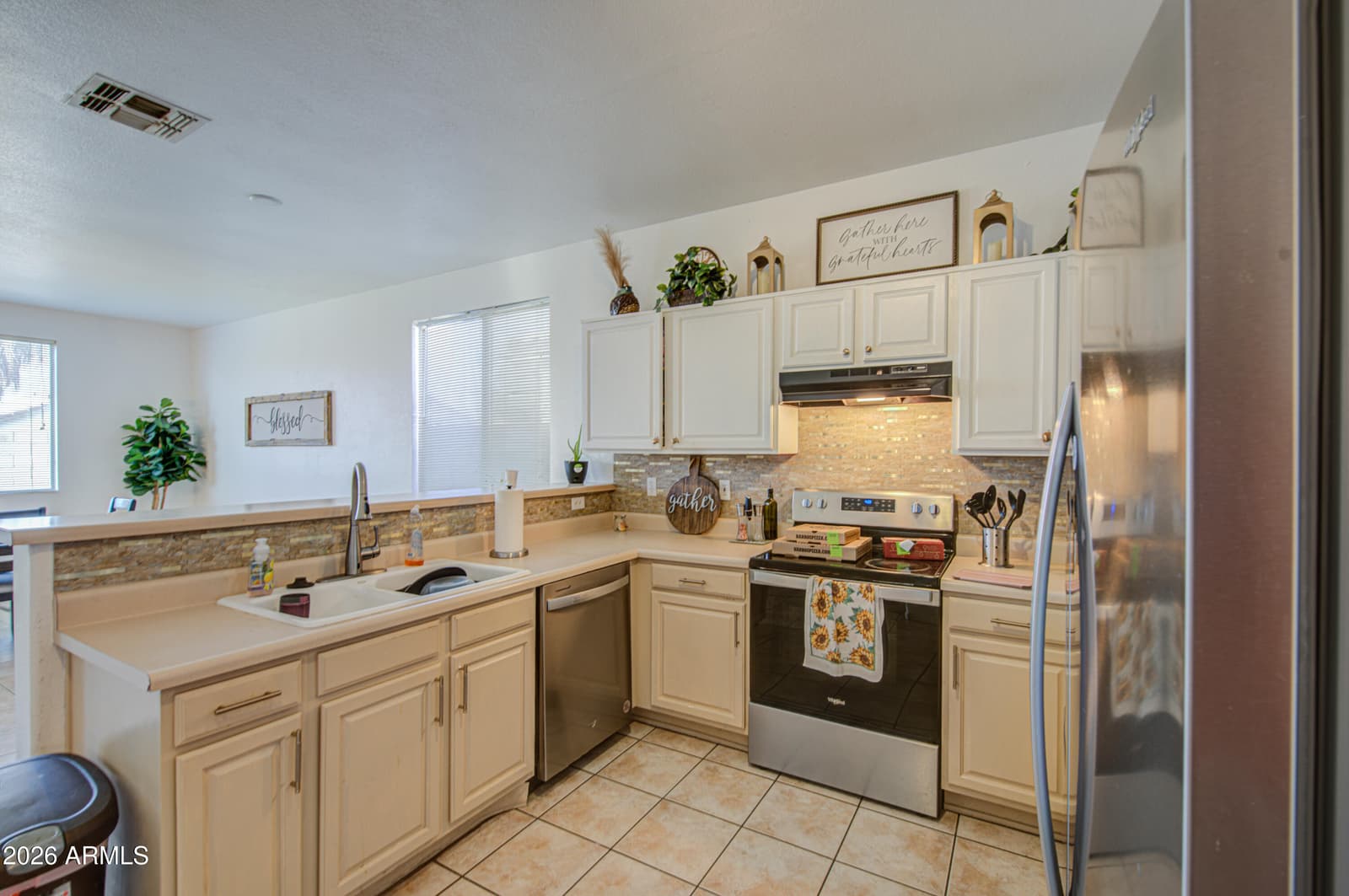 11554 W BERMUDA Drive, Avondale, AZ 85392 — photo 12 of 42