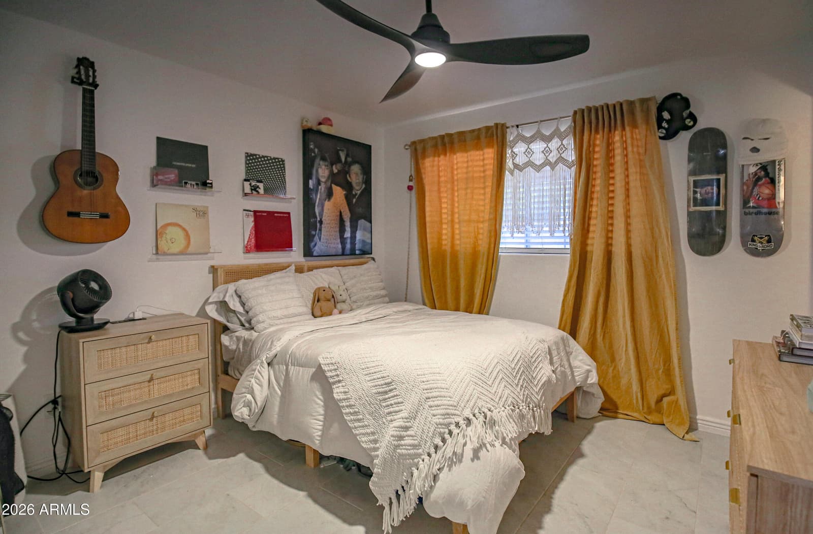 3724 W Charter Oak Road, Phoenix, AZ 85029 — photo 20 of 32