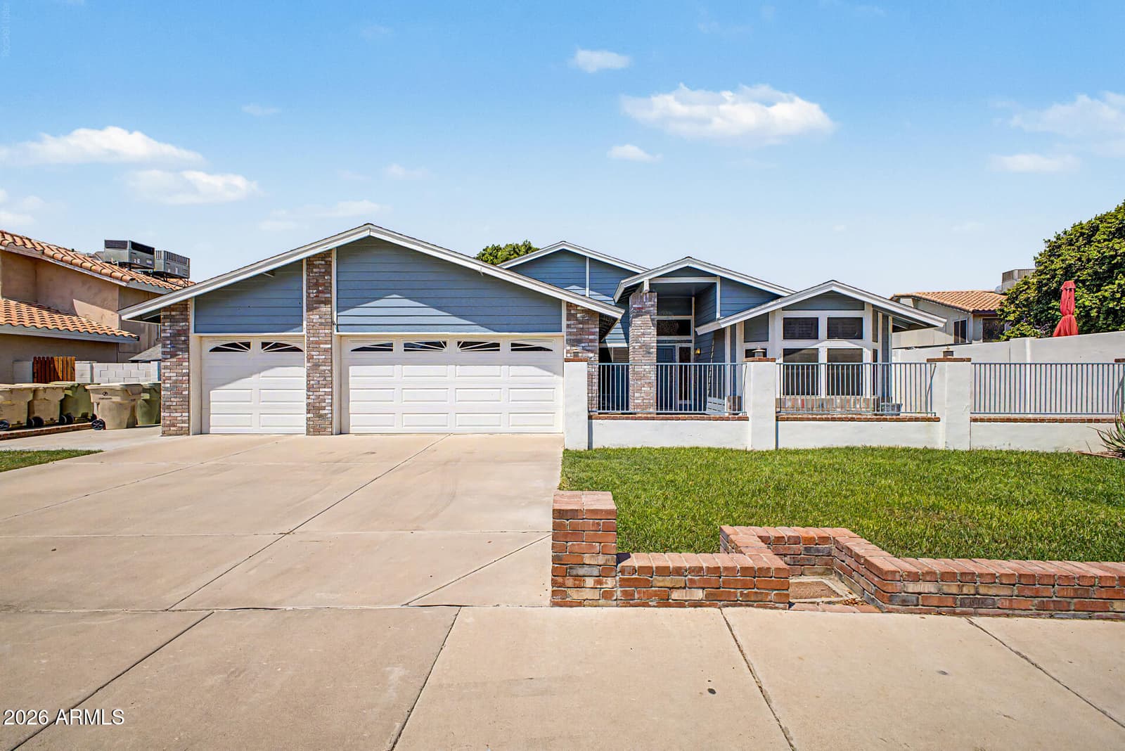 5540 W CHRISTY Drive, Glendale, AZ 85304 — photo 1 of 31