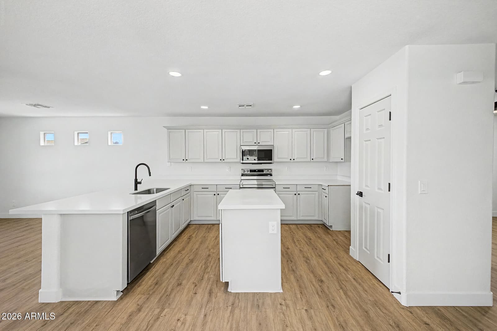 17514 W BOCA RATON Road, Surprise, AZ 85388 — photo 11 of 43