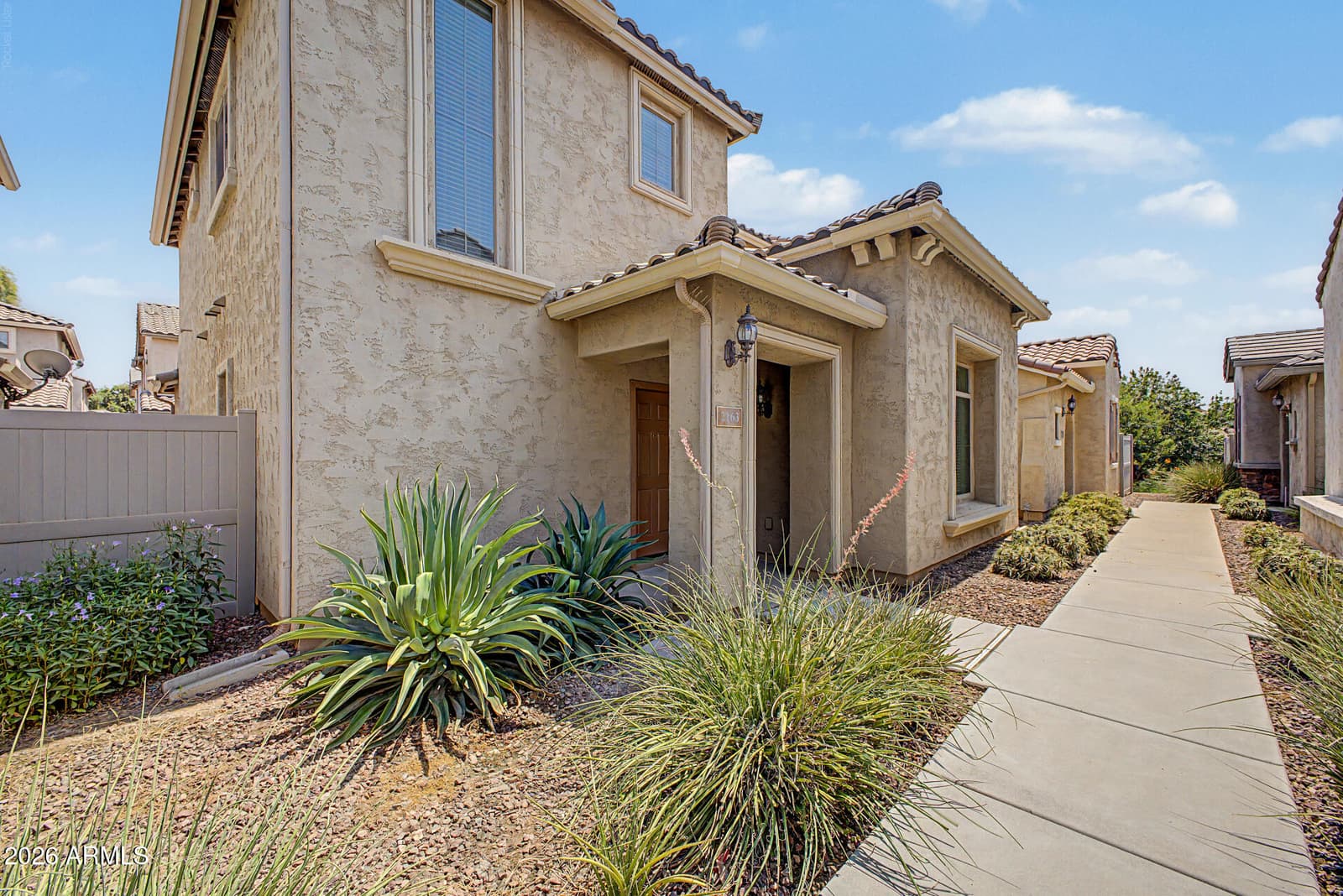 2163 W SCULLY Drive, Phoenix, AZ 85023 — photo 1 of 28