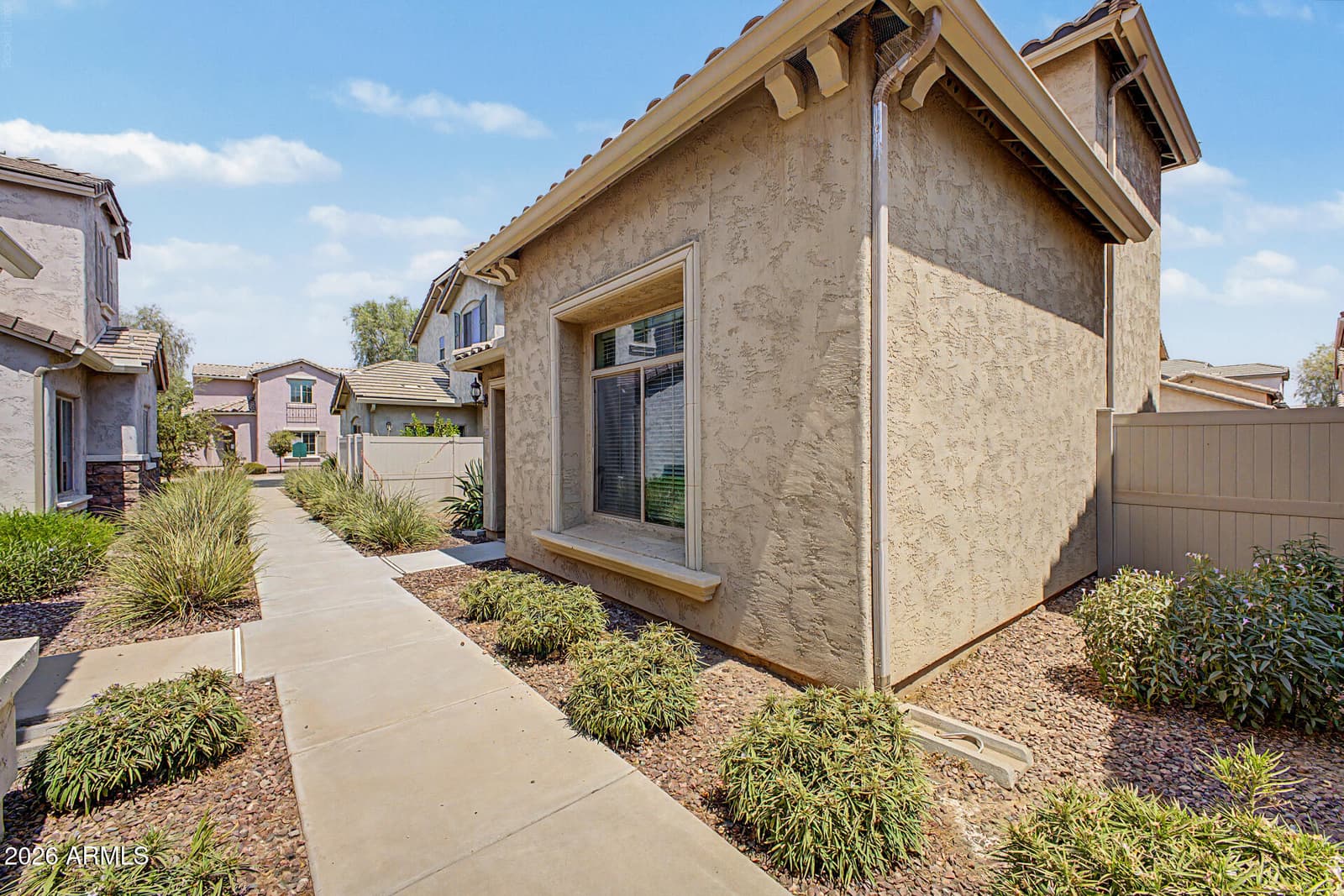 2163 W SCULLY Drive, Phoenix, AZ 85023 — photo 2 of 28