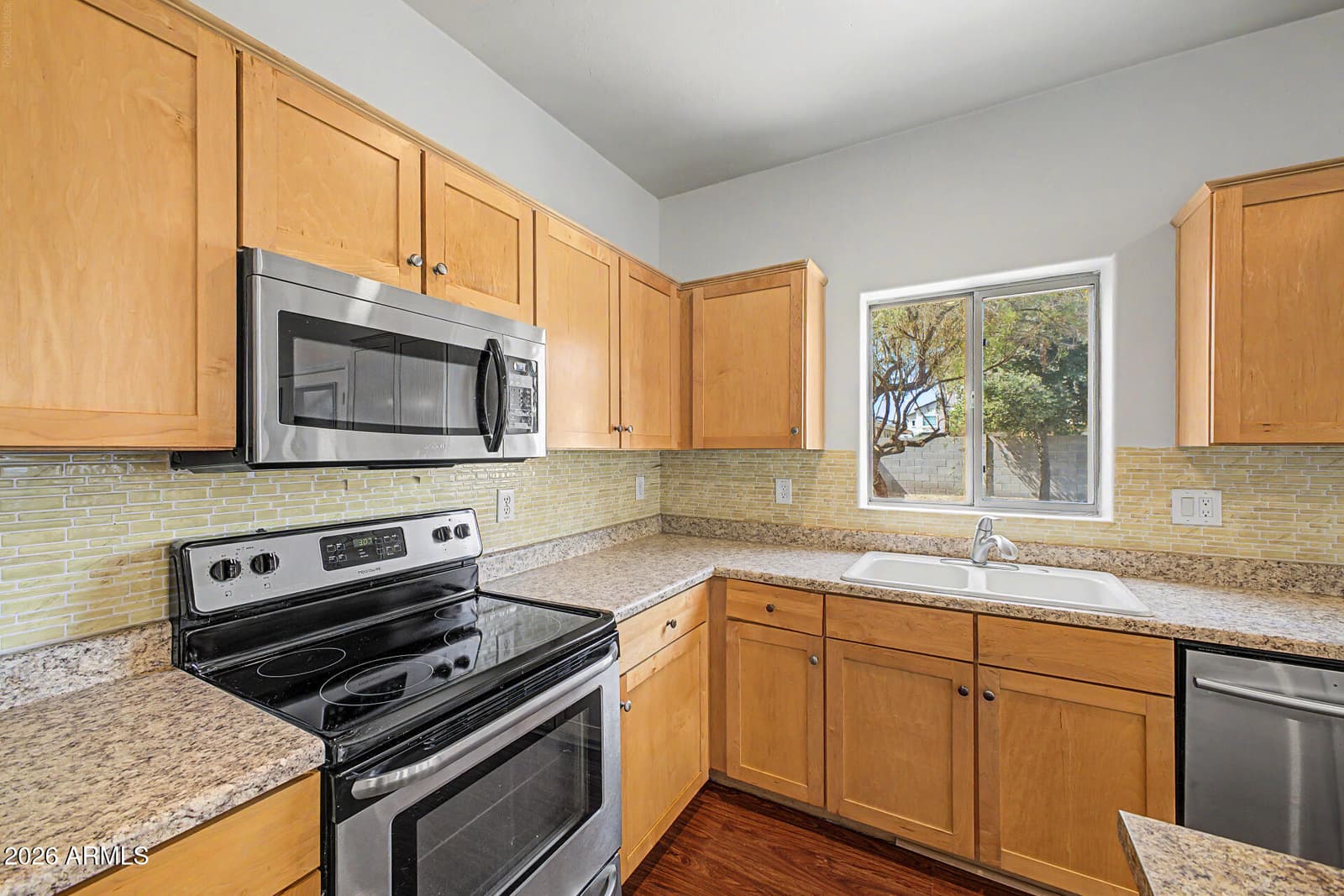 396 E BRADSTOCK Way, San Tan Valley, AZ 85140 — photo 11 of 48