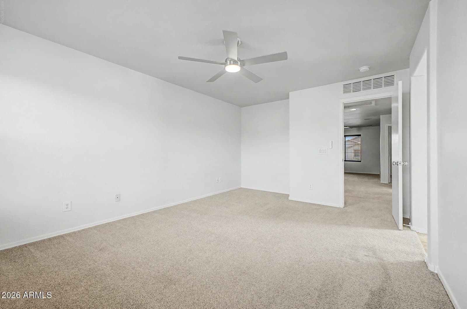 396 E BRADSTOCK Way, San Tan Valley, AZ 85140 — photo 19 of 48
