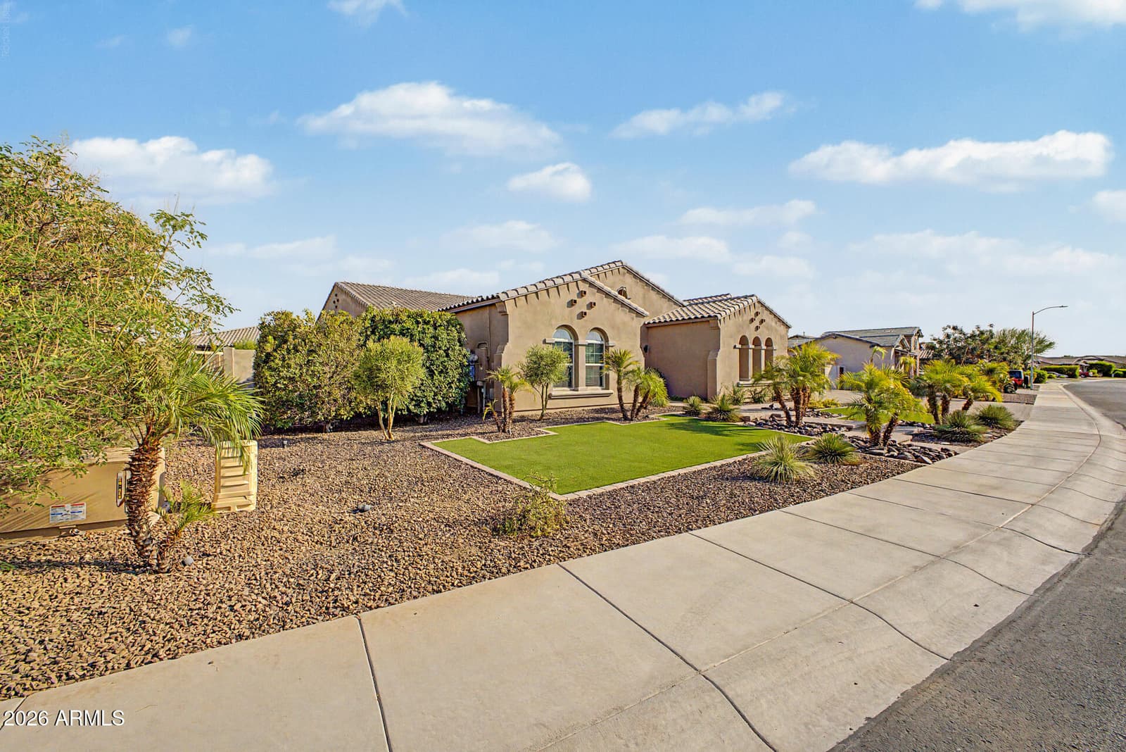 9237 W Parkside Lane, Peoria, AZ 85383 — photo 3 of 82