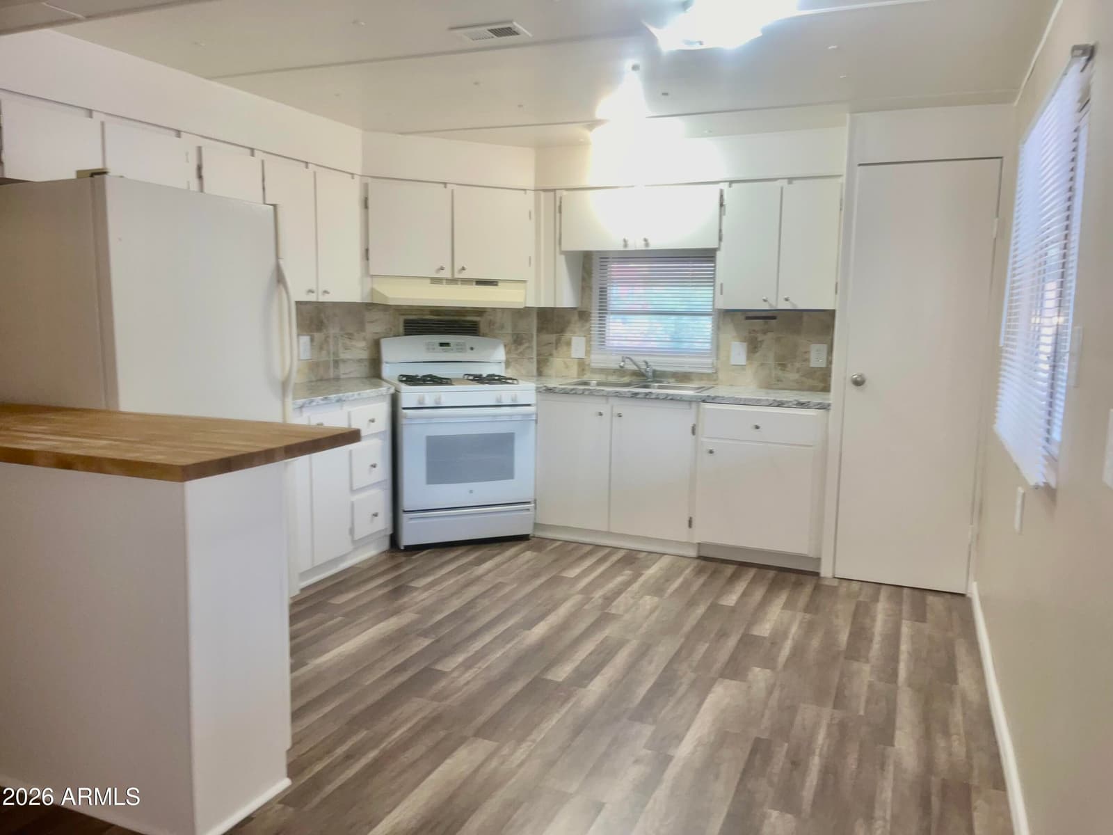34270 S Bertha Street, Black Canyon City, AZ 85324 — photo 3 of 41