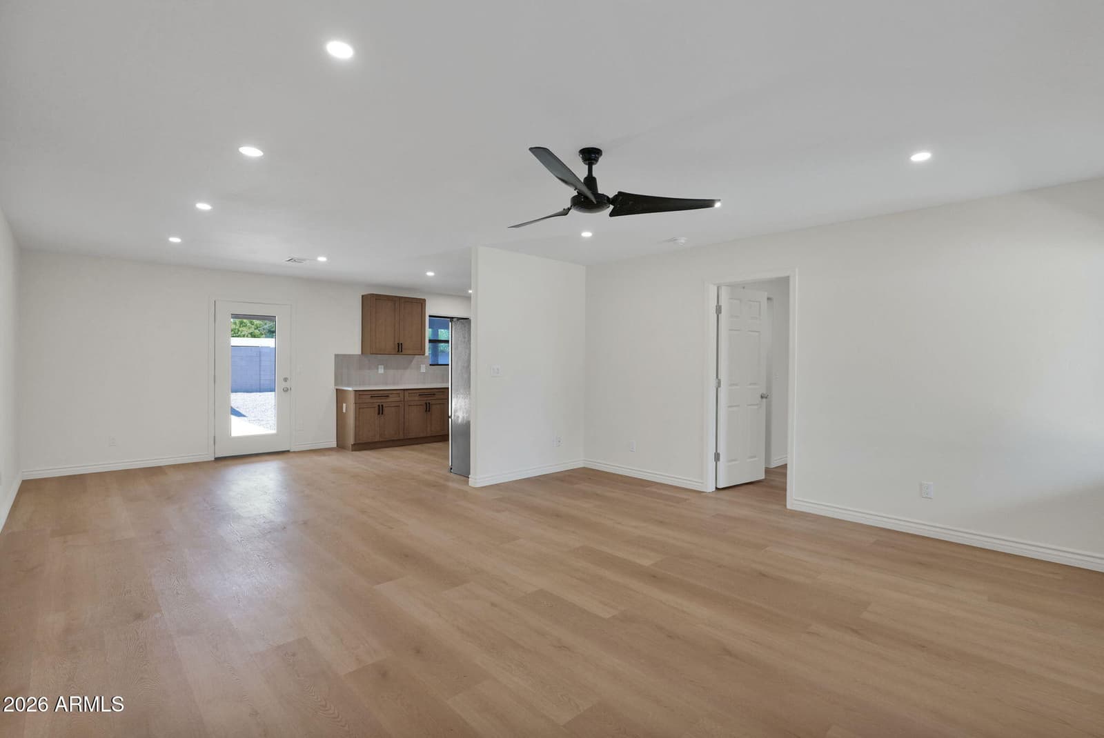 4536 N 17th Avenue, Phoenix, AZ 85015 — photo 5 of 30