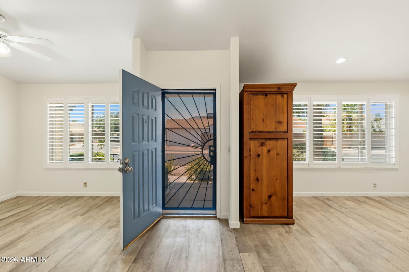 24821 N 41ST Avenue, Glendale, AZ 85310 — photo 5 of 43