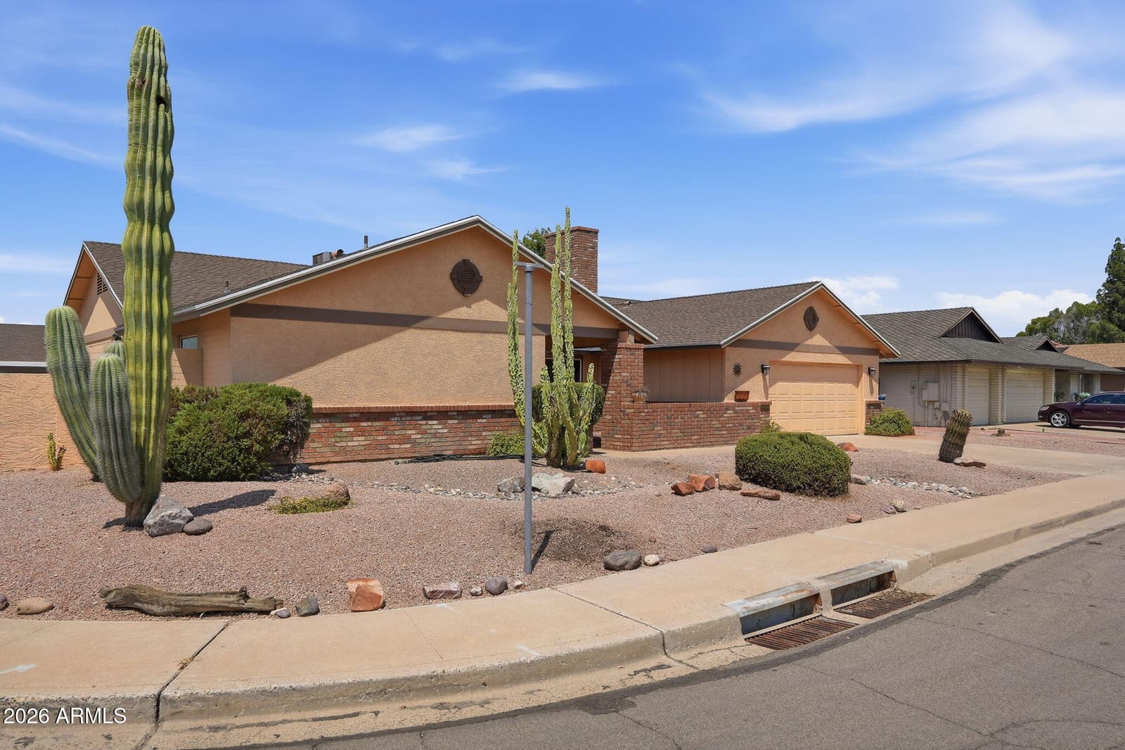 226 E GLENCOVE Street, Mesa, AZ 85201 — photo 3 of 47