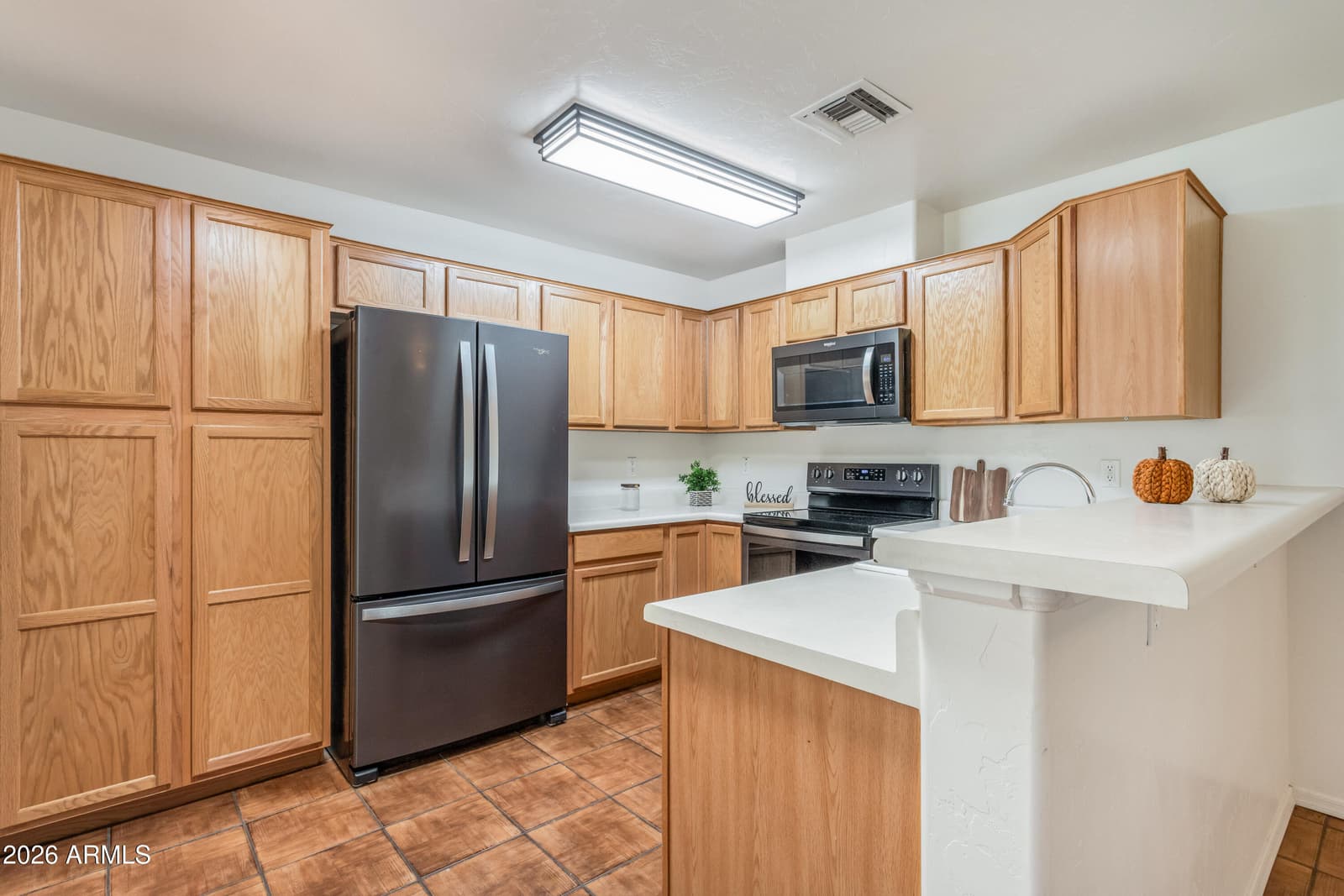 83 MARICOPA Drive, Bisbee, AZ 85603 — photo 11 of 38