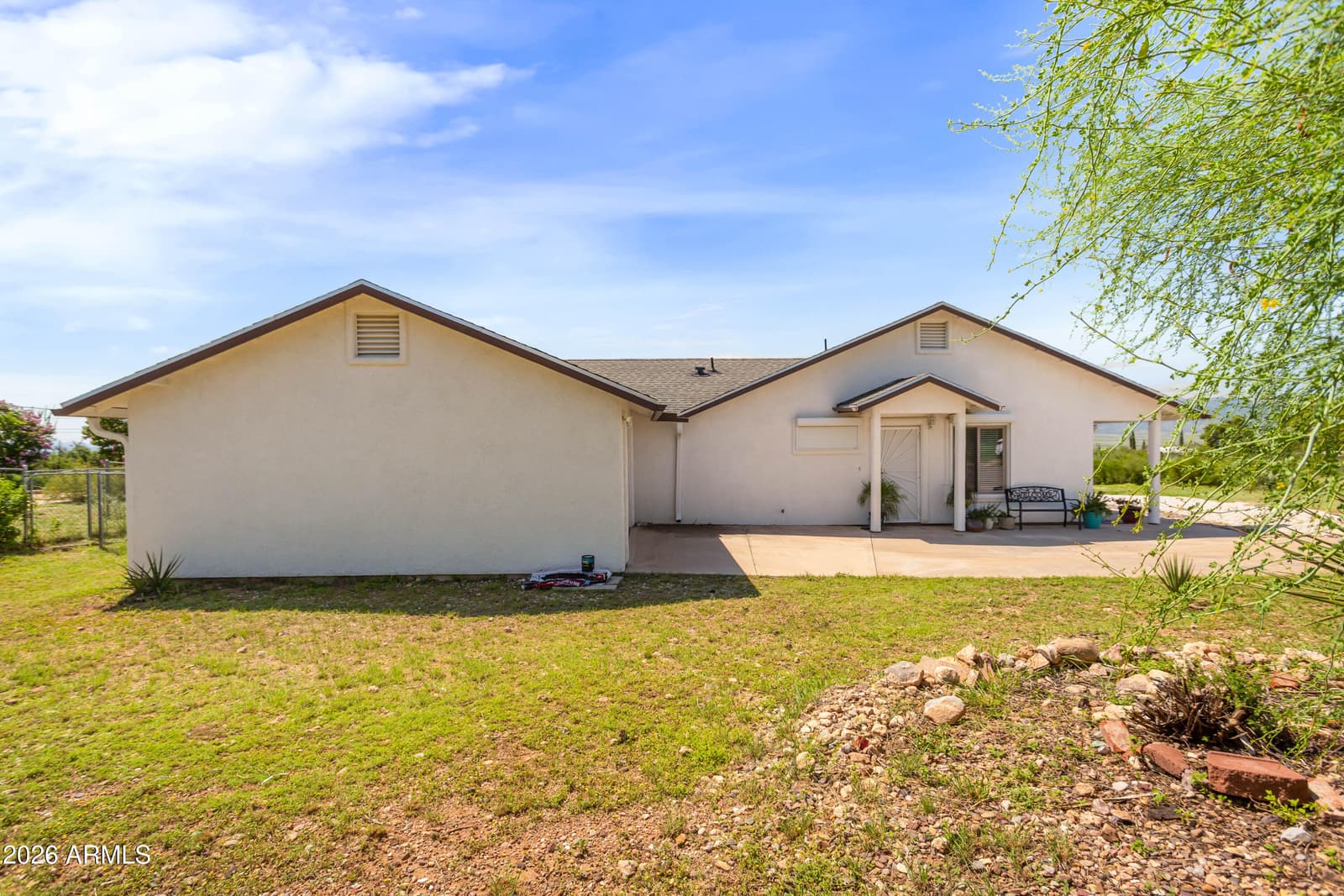 83 MARICOPA Drive, Bisbee, AZ 85603 — photo 4 of 38