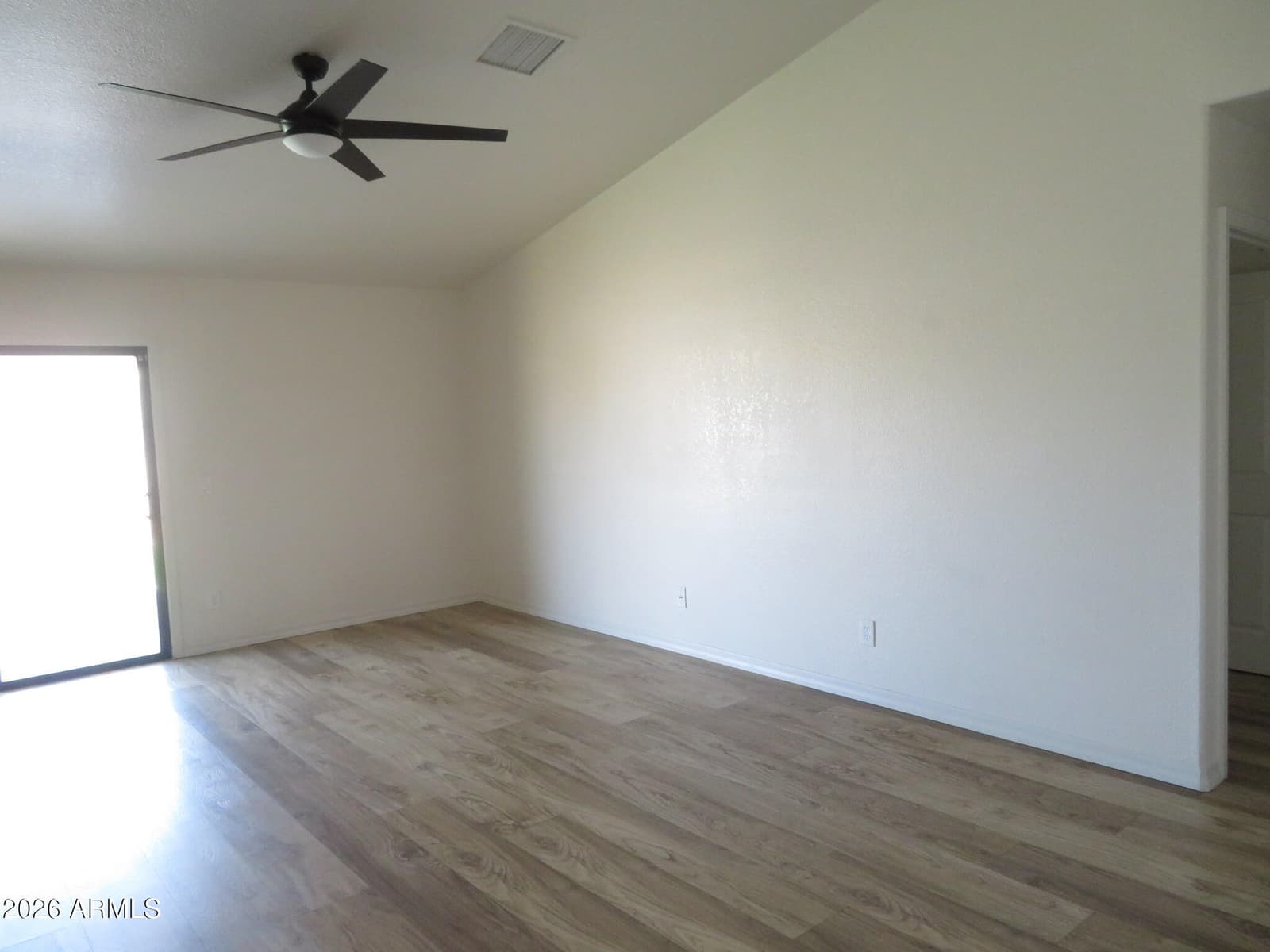 3351 AMBER Way, Sierra Vista, AZ 85635 — photo 8 of 35