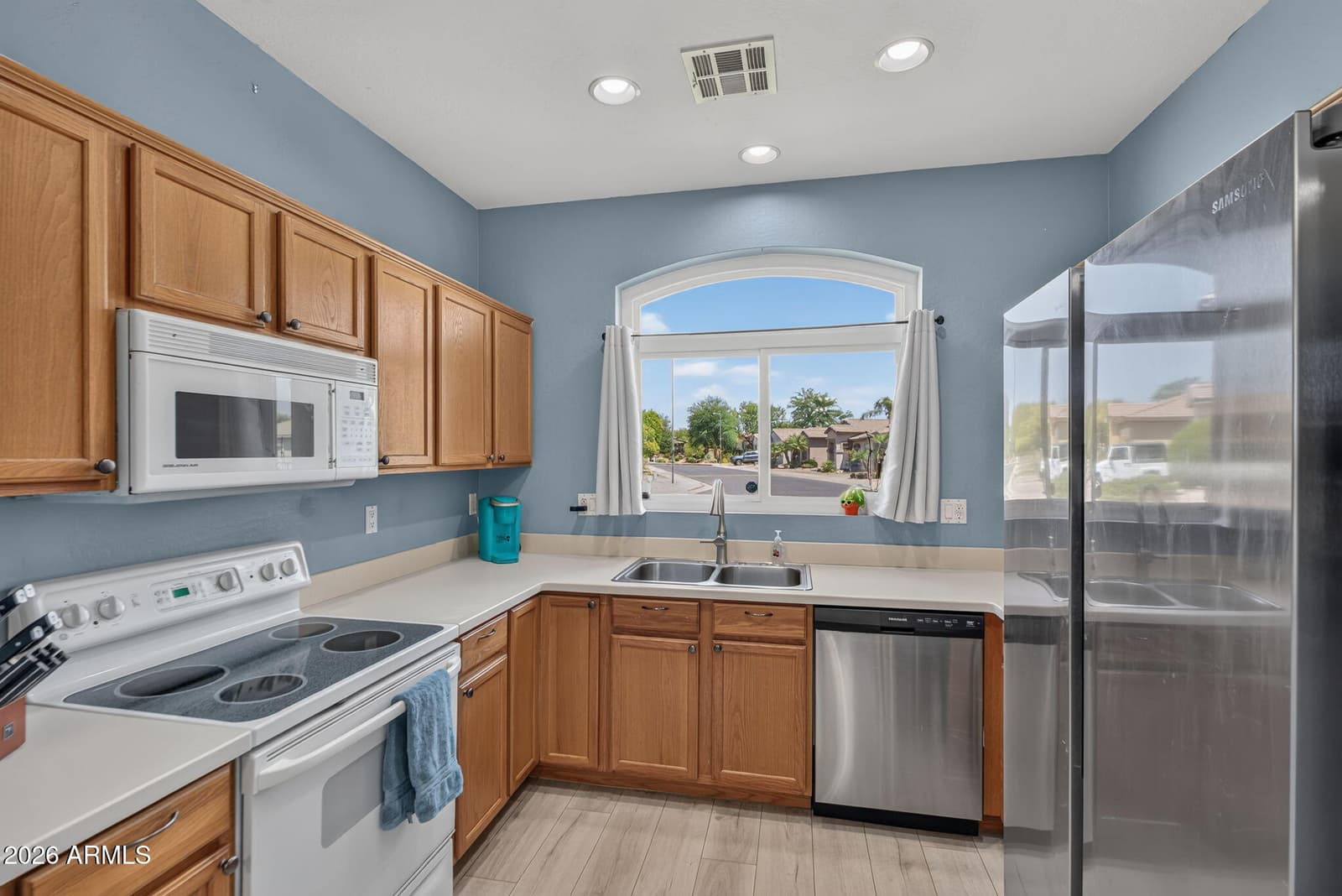 1050 S CERISE, Mesa, AZ 85208 — photo 11 of 51