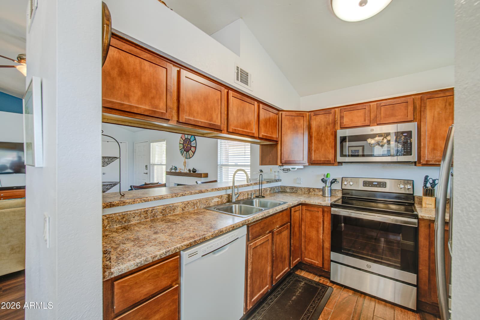 231 S CRISS Street, Chandler, AZ 85226 — photo 14 of 42