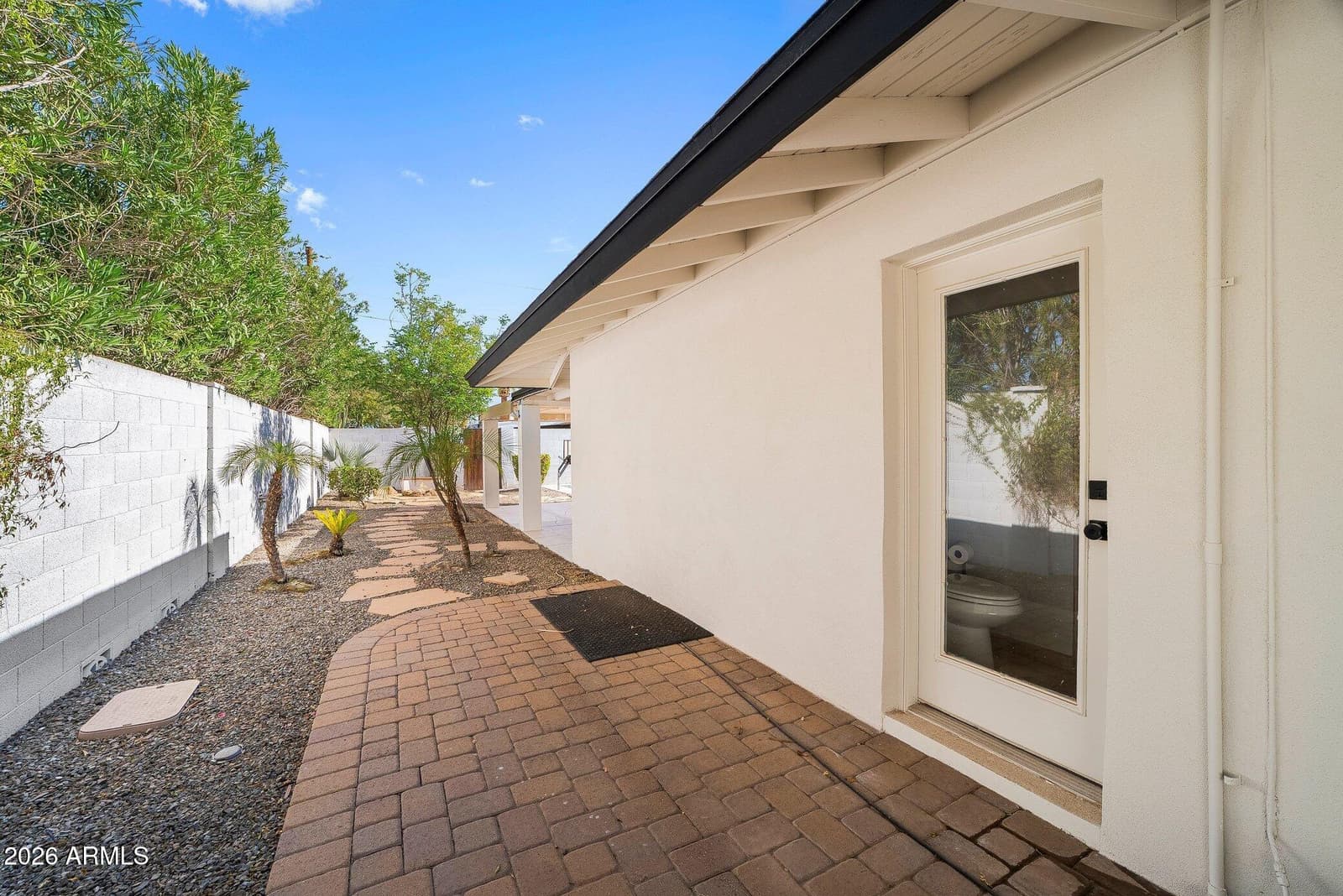 8302 E AVALON Drive, Scottsdale, AZ 85251 — photo 40 of 47