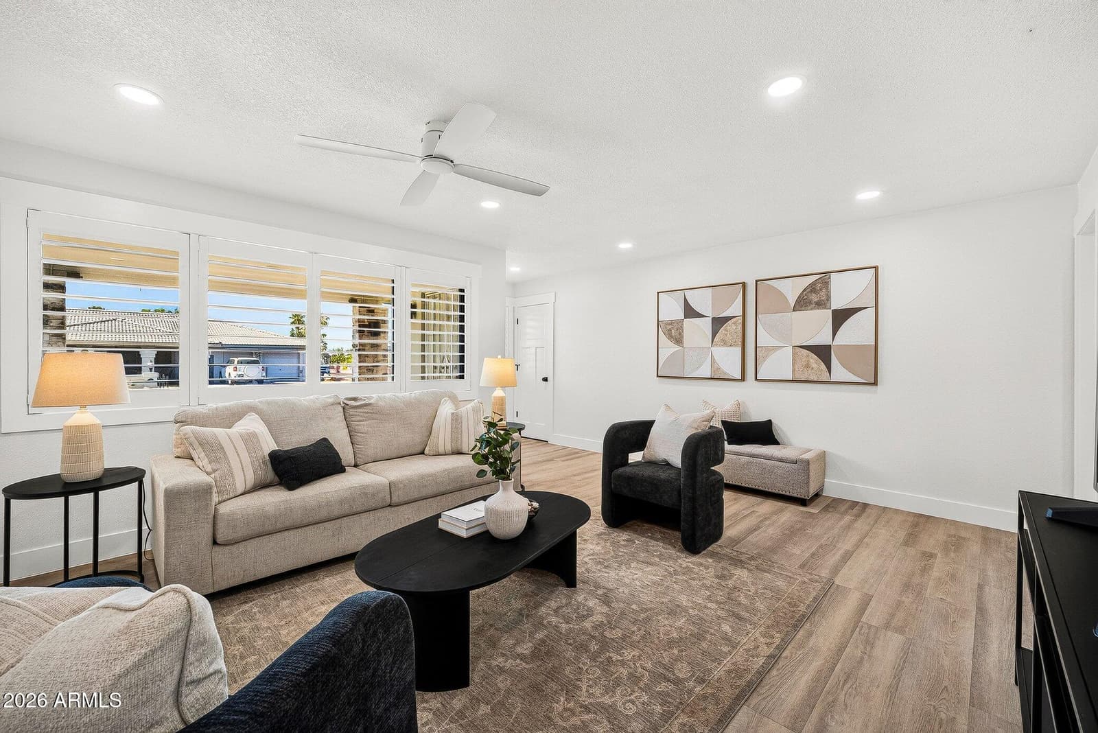 8302 E AVALON Drive, Scottsdale, AZ 85251 — photo 14 of 47