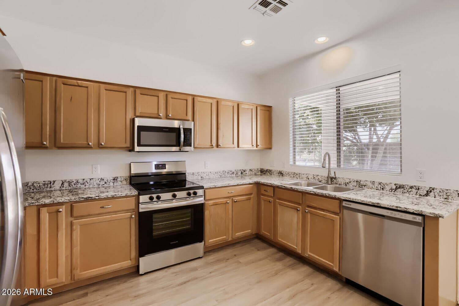 9403 W Ross Avenue, Peoria, AZ 85382 — photo 9 of 28