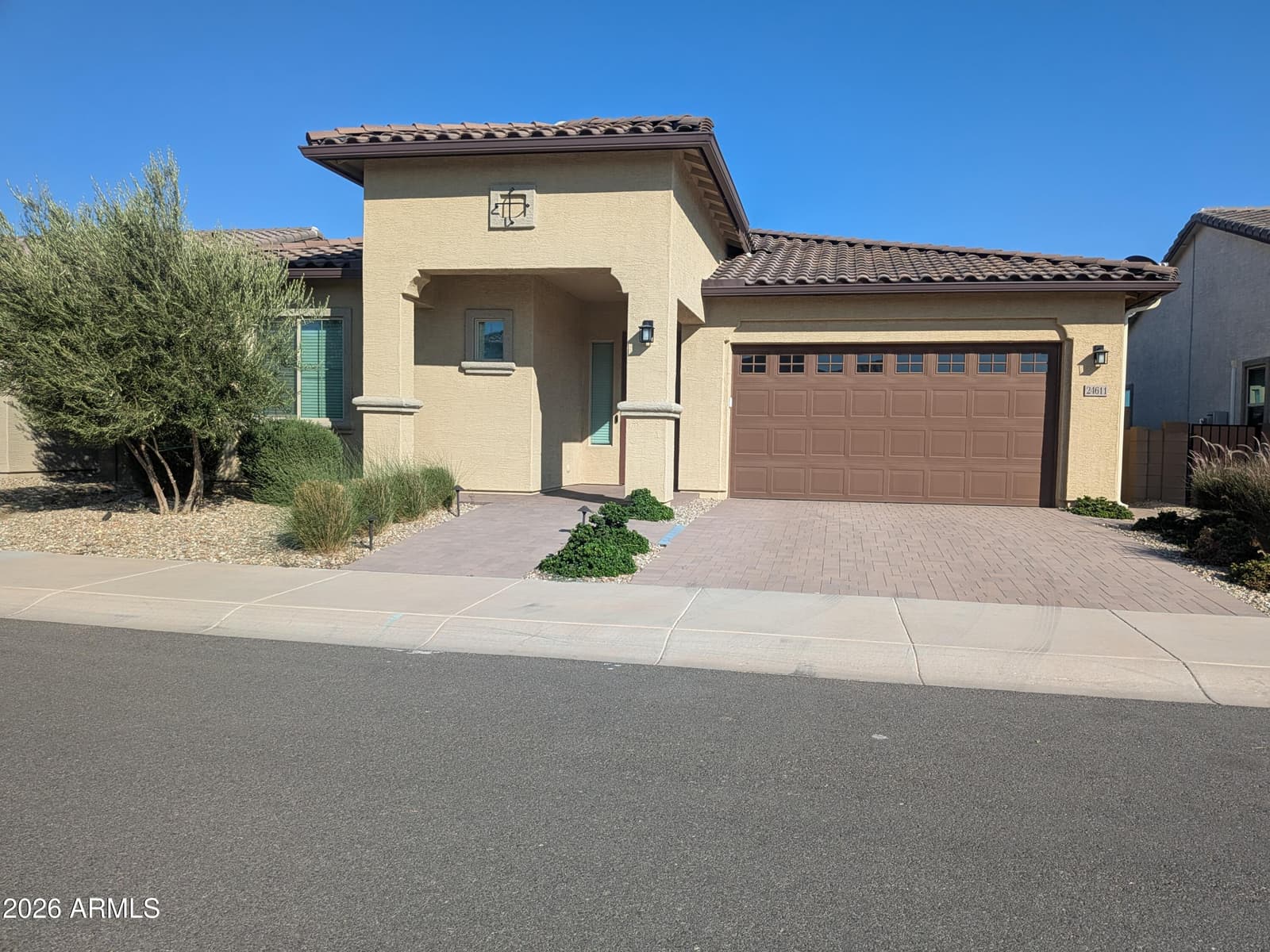 24611 N 174TH Drive, Surprise, AZ 85387 — photo 2 of 37