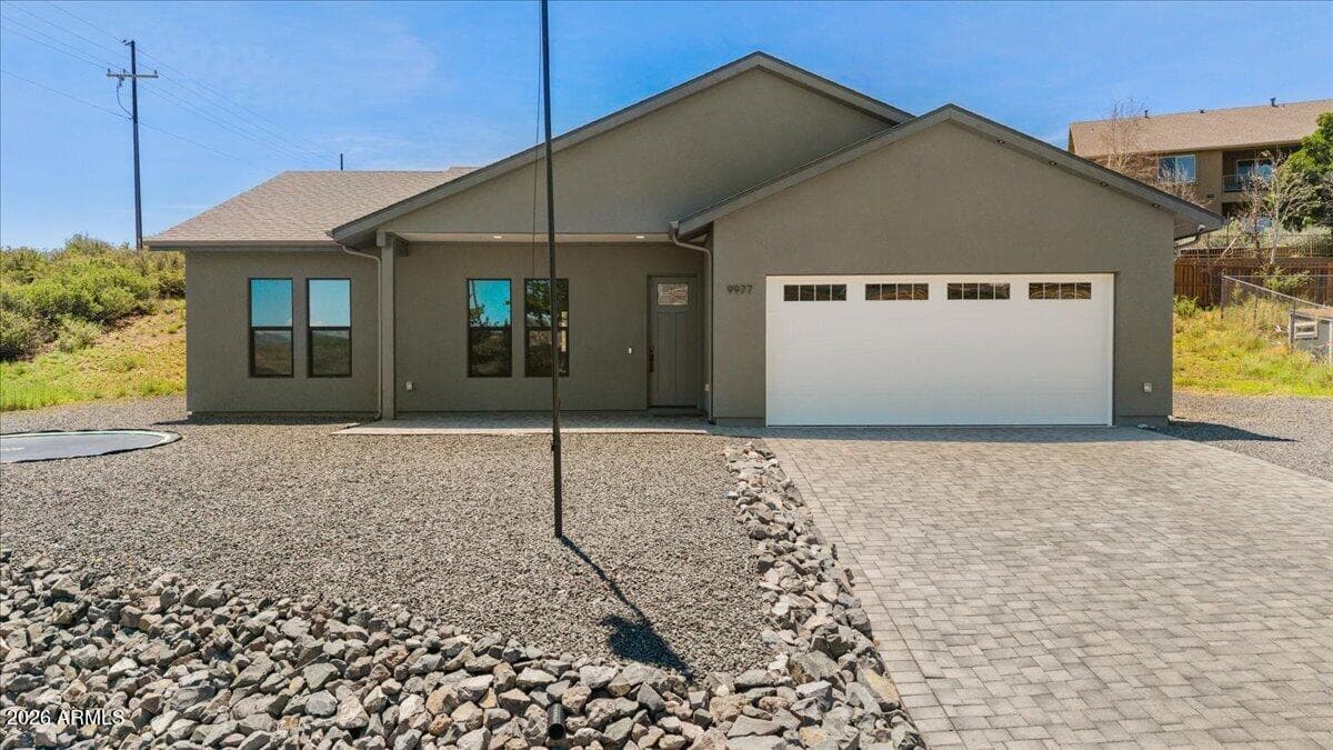 9977 E ARROWHEAD Drive, Prescott Valley, AZ 86314 — photo 1 of 18